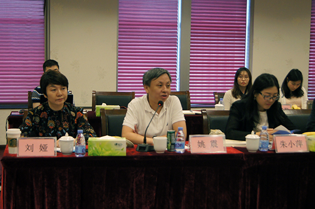 姚永宁总裁代表深商控股对陈绍旺书记一行的到来表示欢迎.