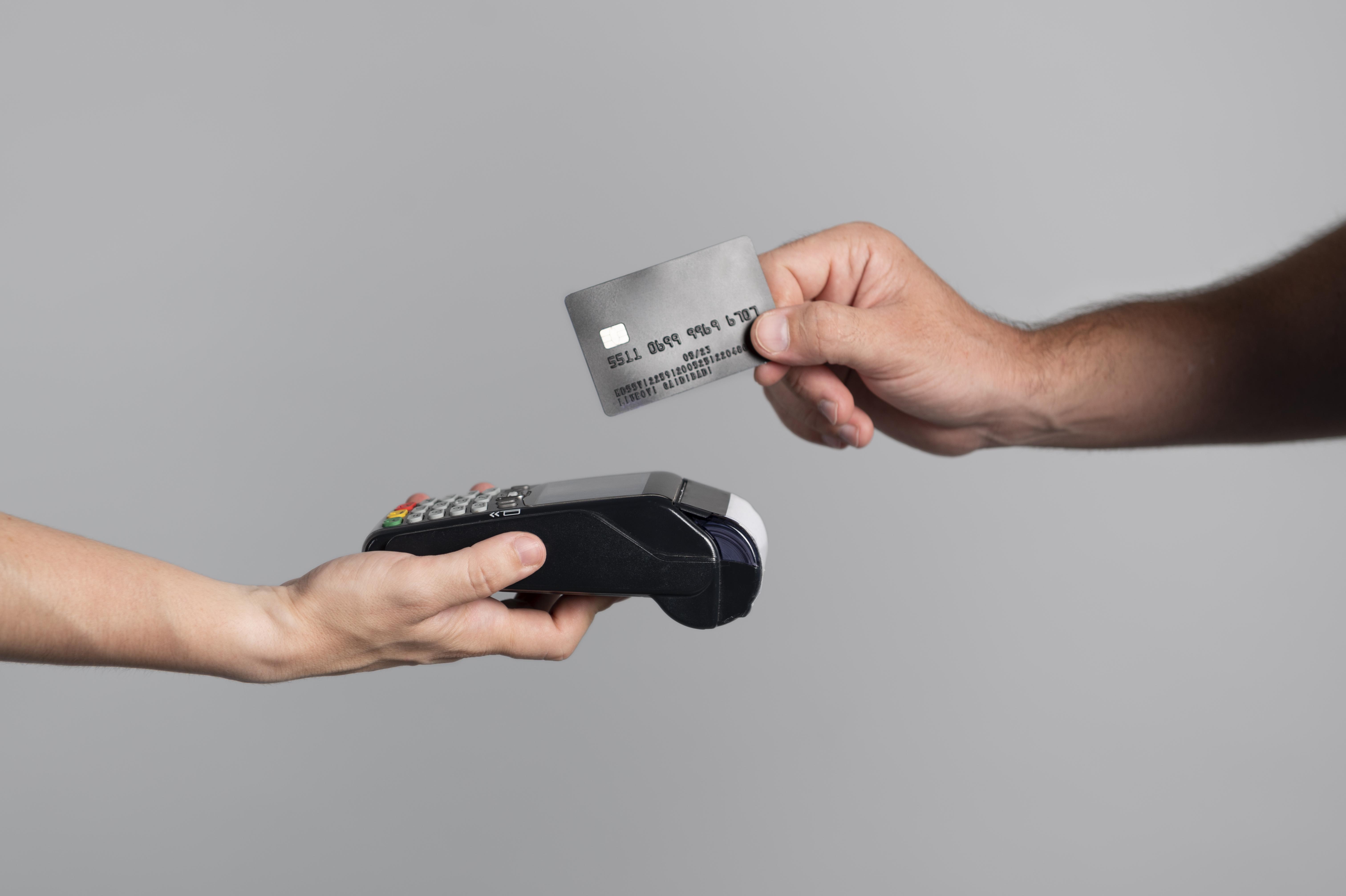 Credit card or Debit card as the payment method - Which one to use and when?