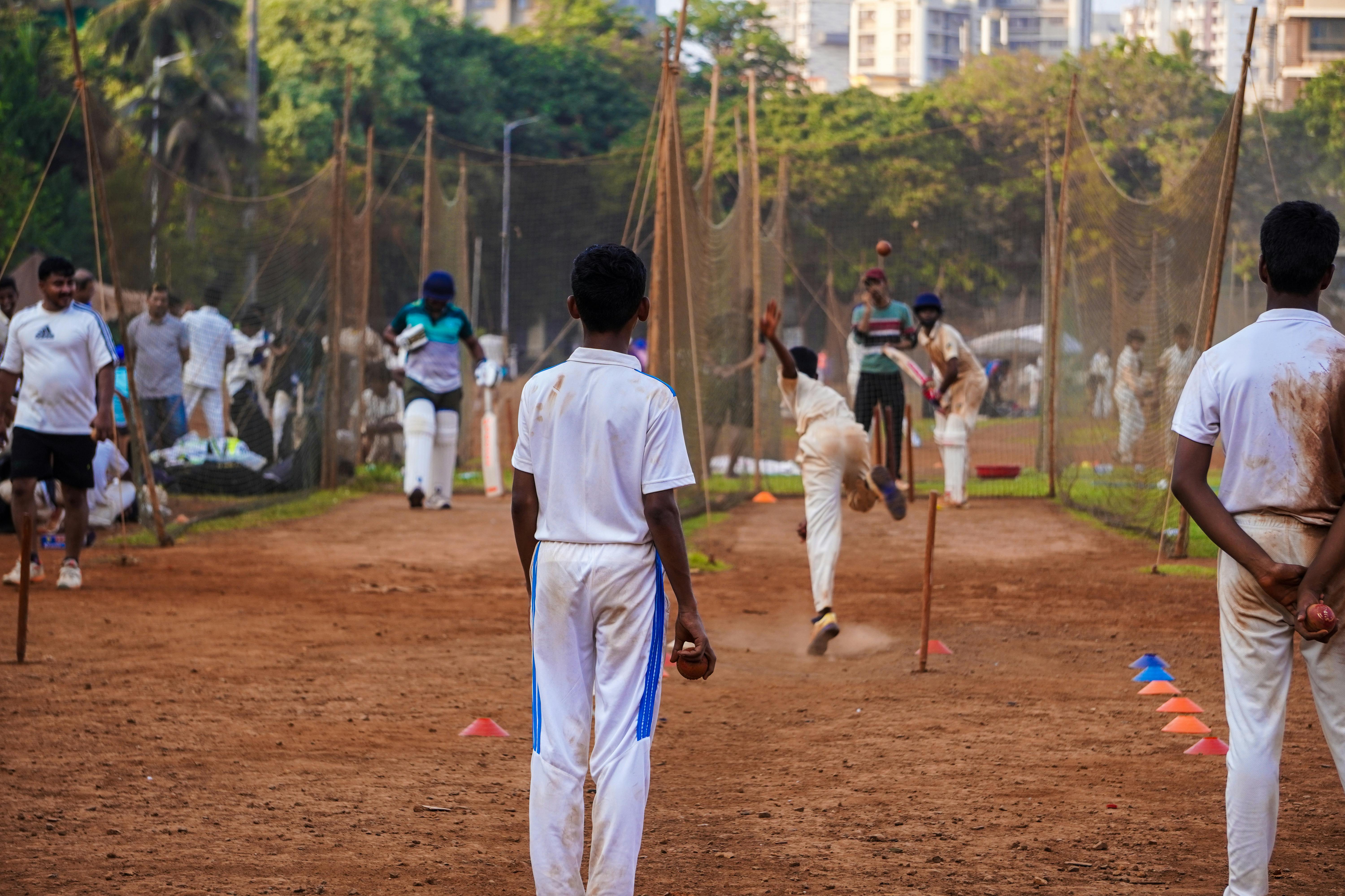 How to Choose Cricket Shoes? A Complete Buying Guide