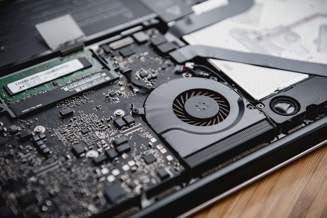 What is LPDDR5 RAM? Should You Care About It in Your Next Phone?
