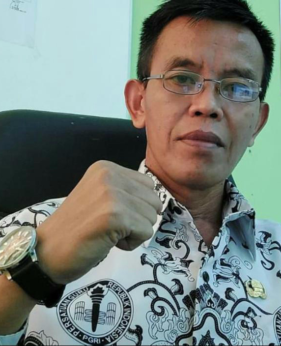 Asim, S.Pd - Kepala Sekolah SMKN 1 Suboh