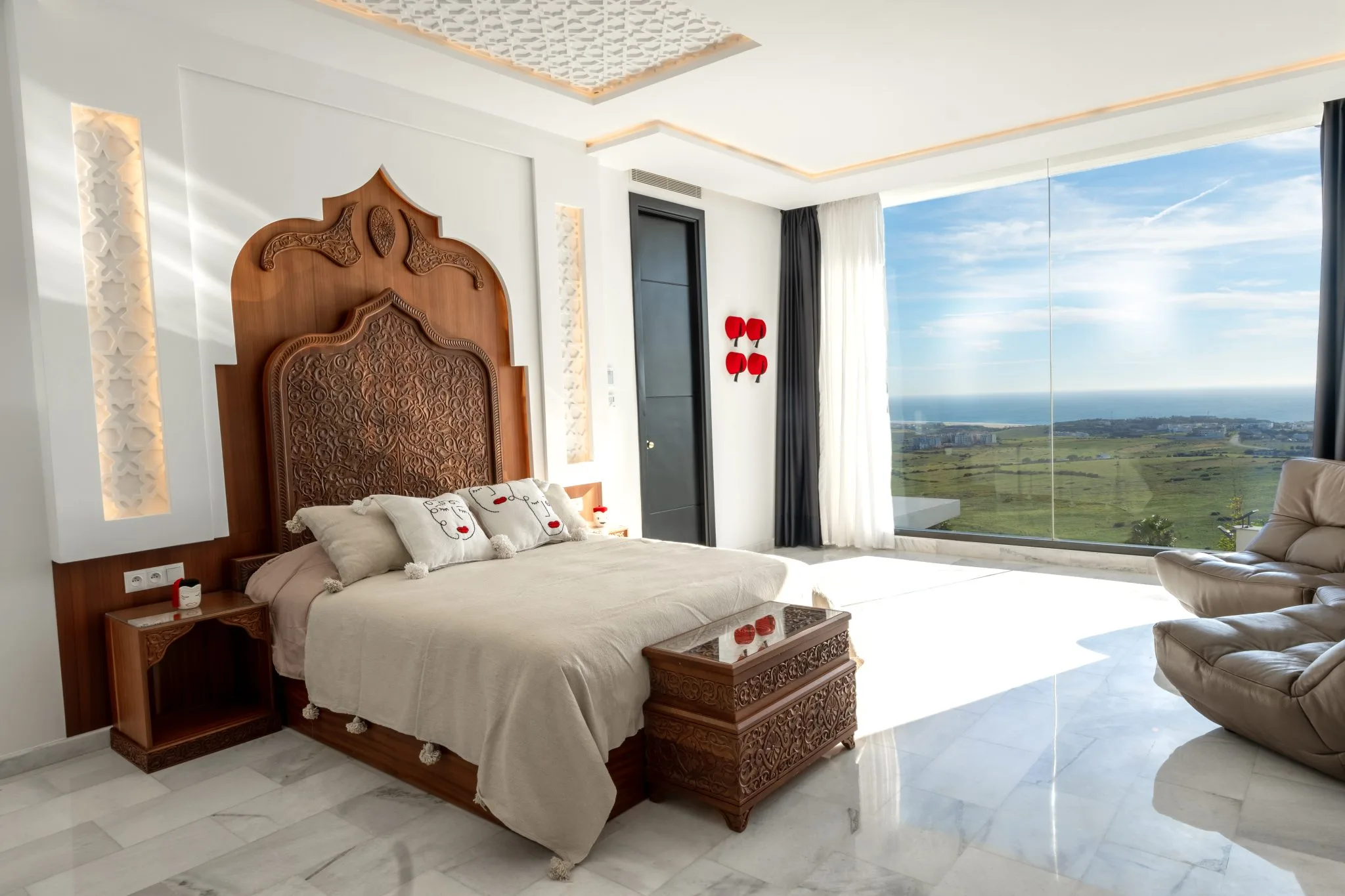 Piscine à débordement villa de luxe