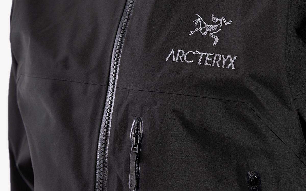 2022.07_Arcteryx-Beta-SV-Jacket_01