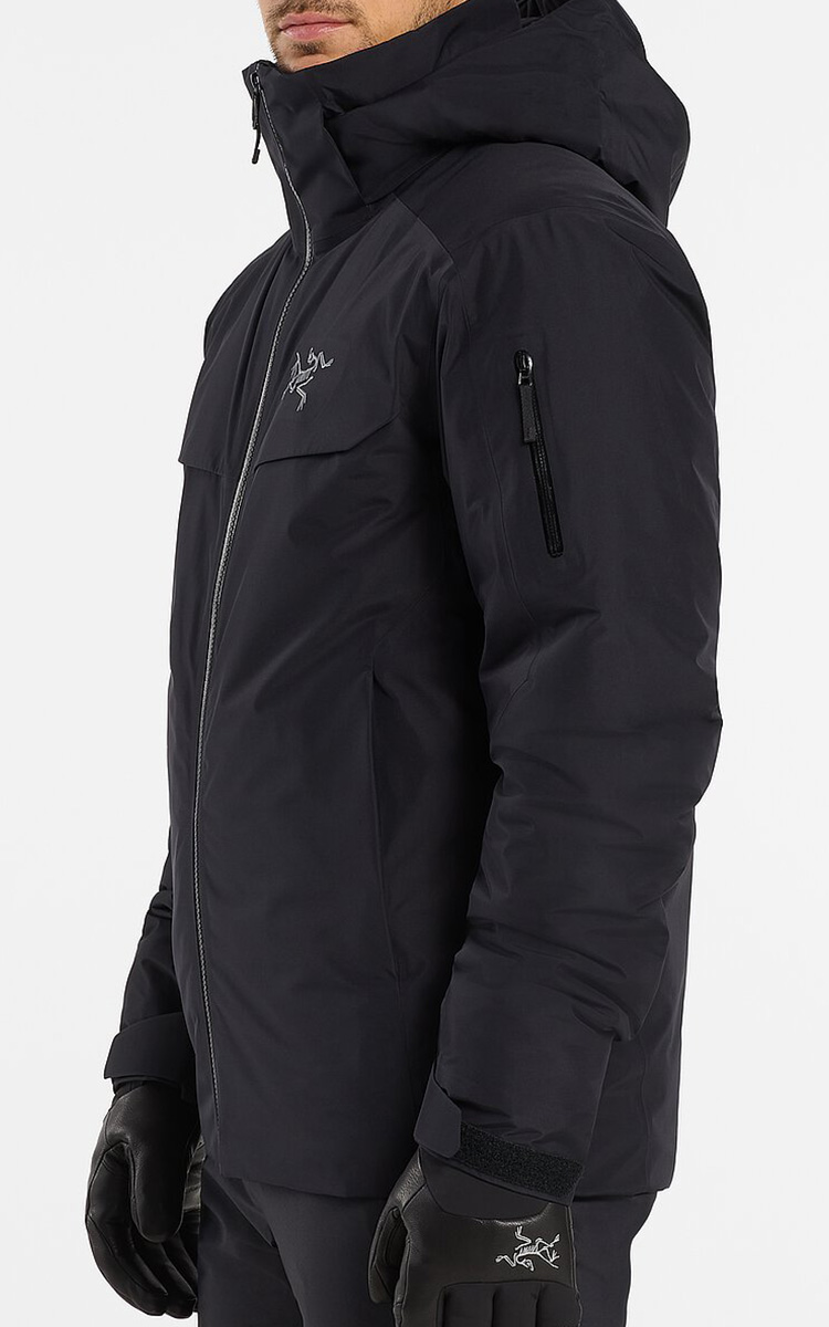 2022.11_Arcteryx-Macai-Jacket_04