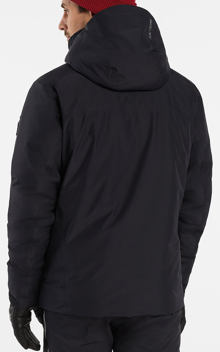 2022.11_Arcteryx-Macai-Jacket_06