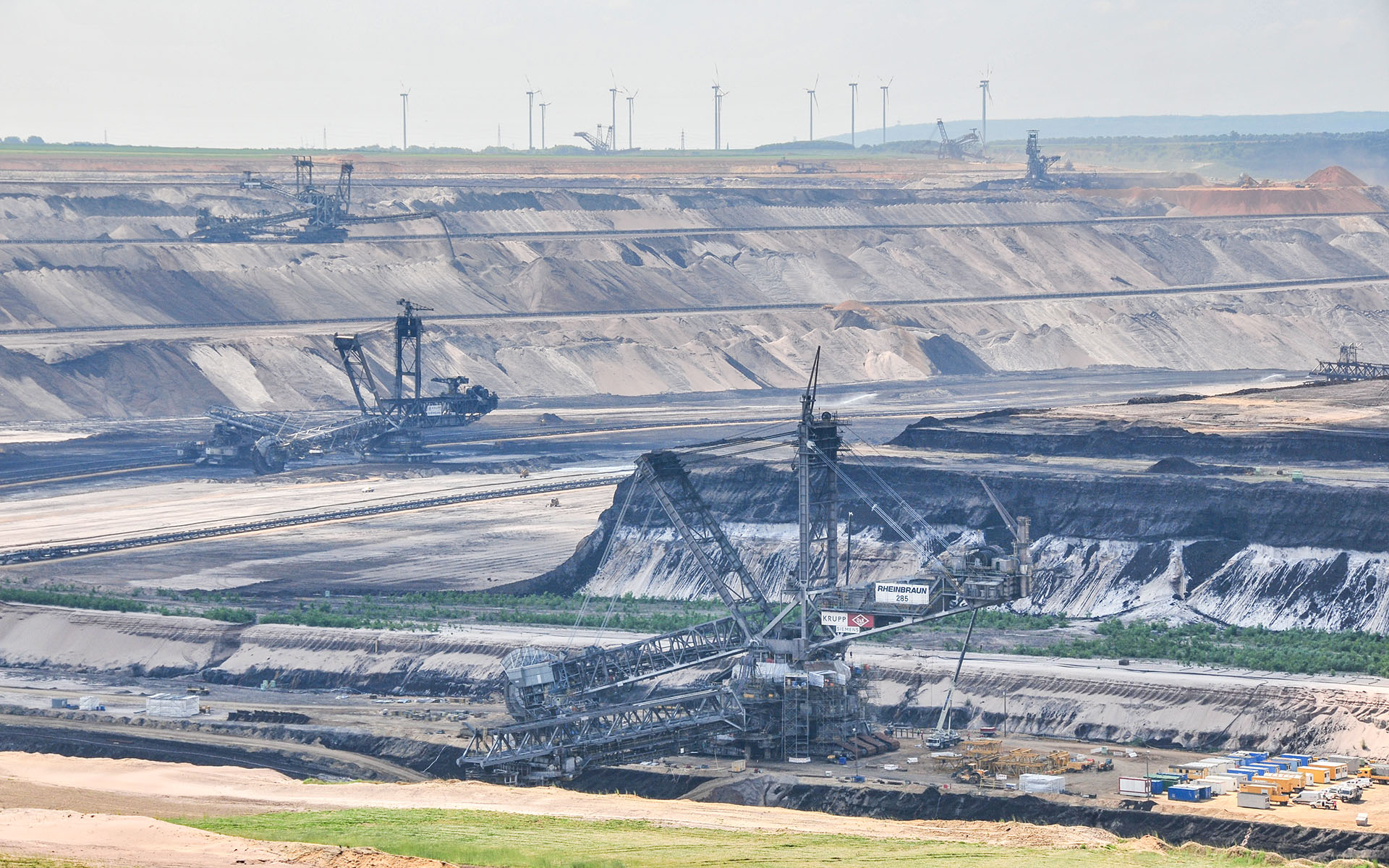 2009.05_Tagebau-Garzweiler_Juchen_Nordrhein-Westfalen_Germany_05