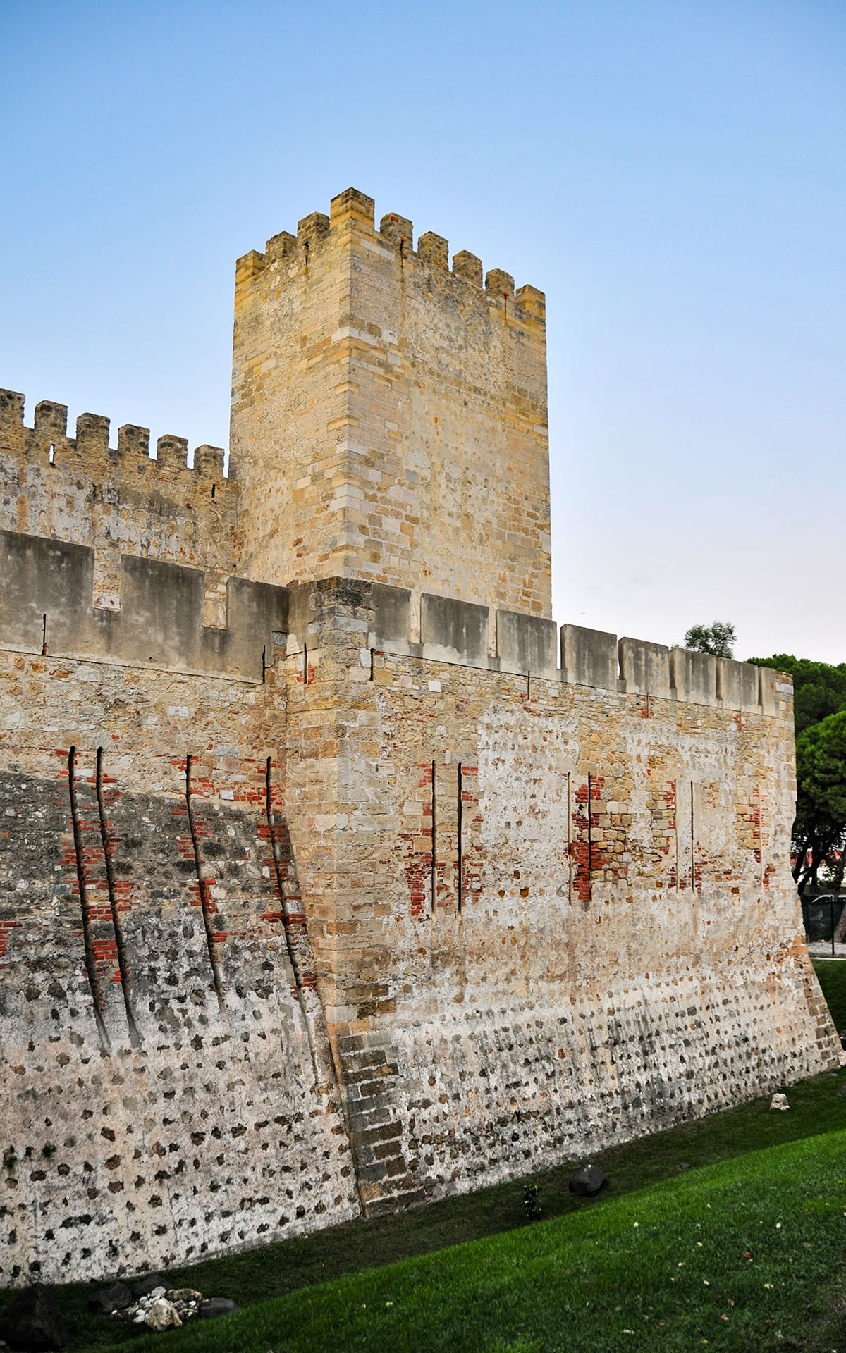 2009.11_Castelo-de-S.-Jorge_Lisboa_Lisbon-District_Portugal_03