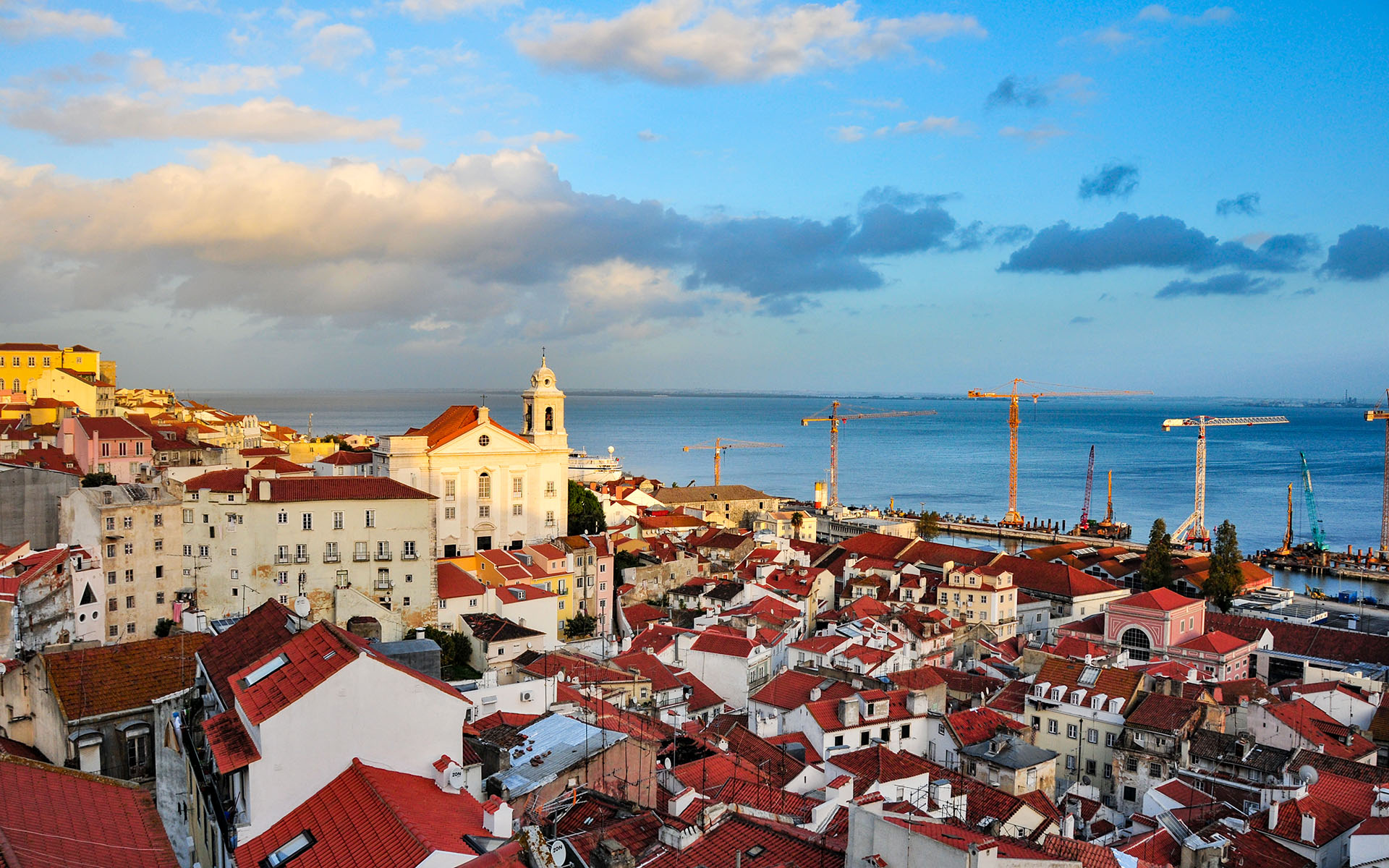 2009.11_Castelo-de-S.-Jorge_Lisboa_Lisbon-District_Portugal_07