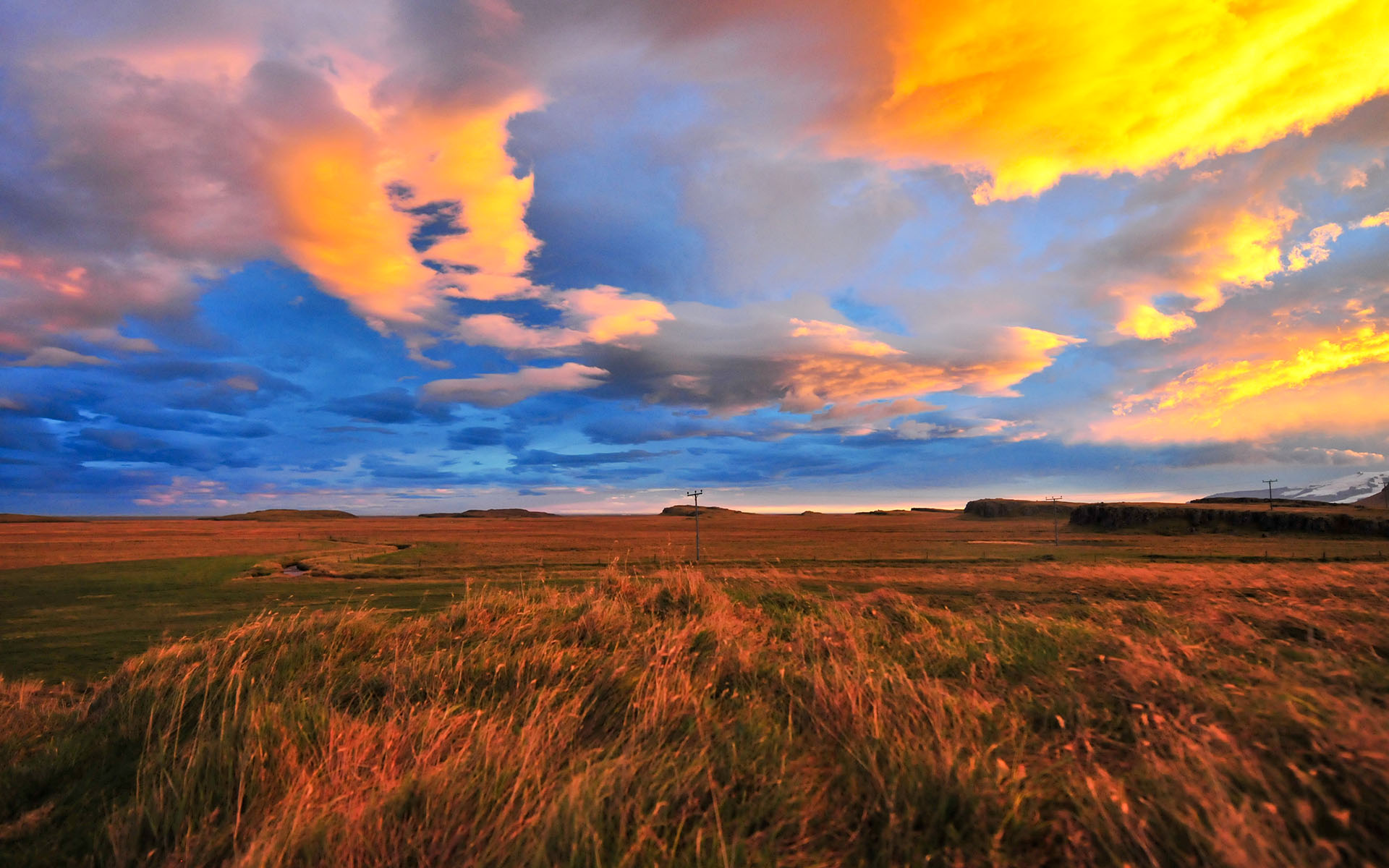 2010.09_Burning-Clouds_Vagnstadir_Hofn_Eastern-Region_Iceland_02