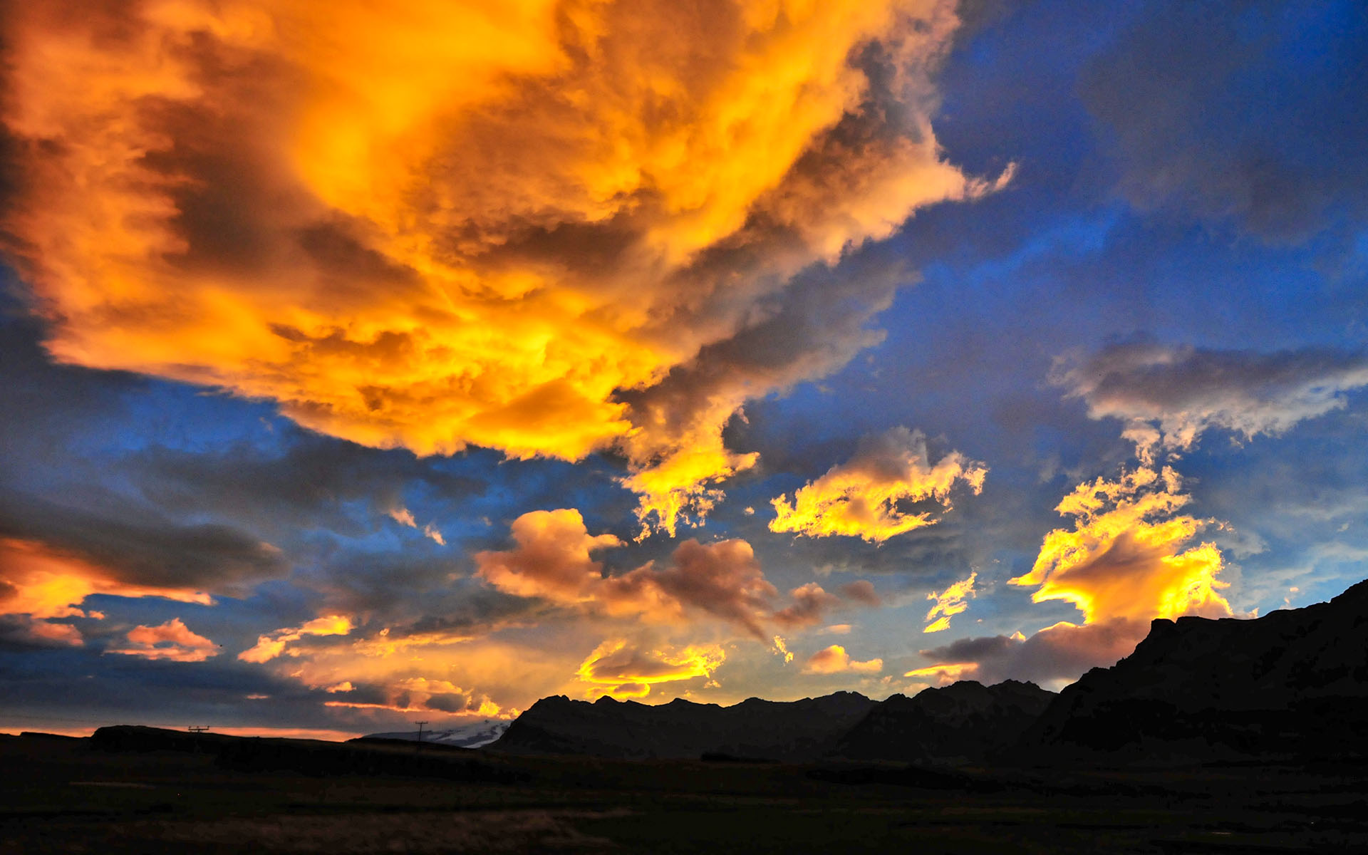 2010.09_Burning-Clouds_Vagnstadir_Hofn_Eastern-Region_Iceland_06