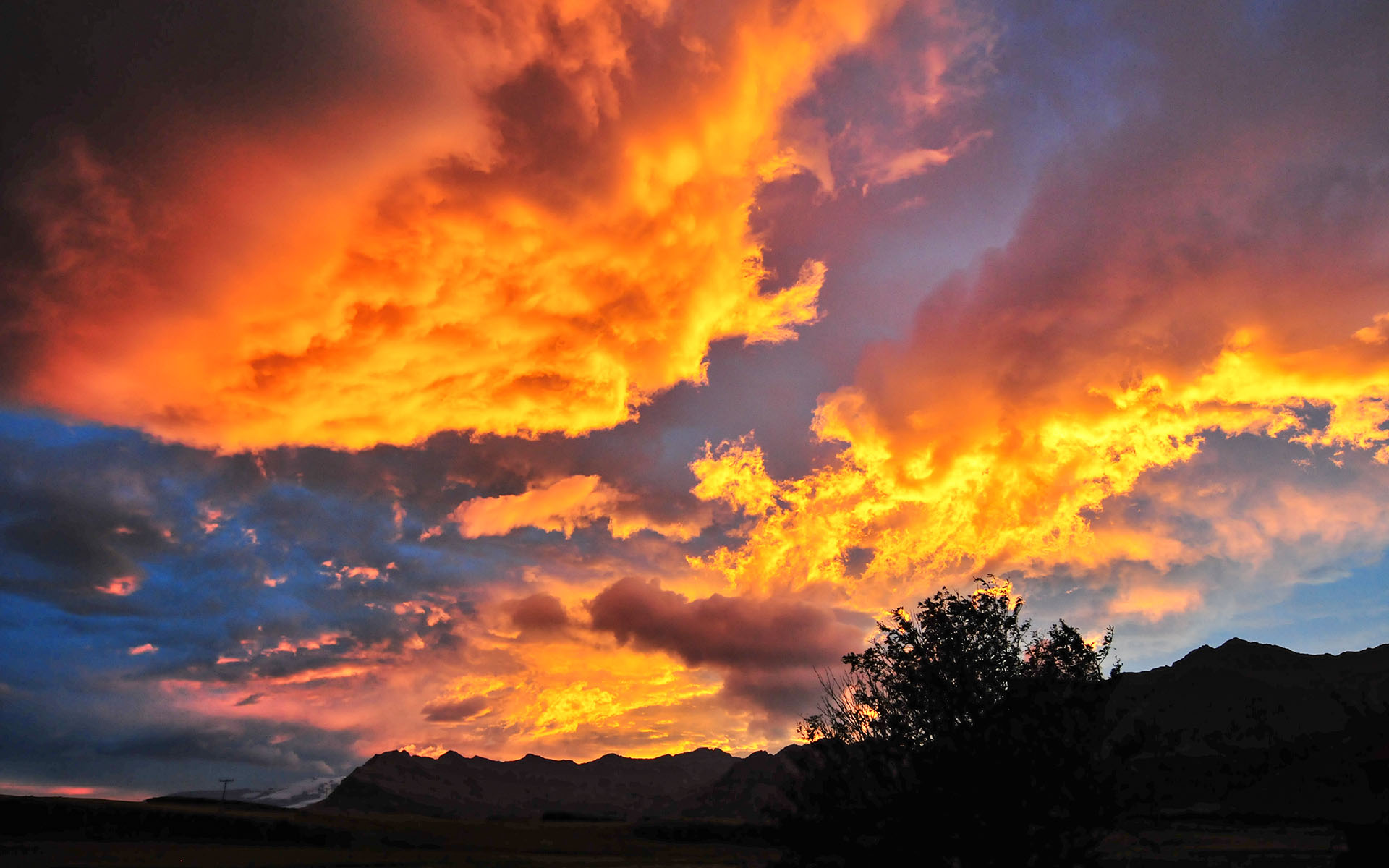 2010.09_Burning-Clouds_Vagnstadir_Hofn_Eastern-Region_Iceland_08