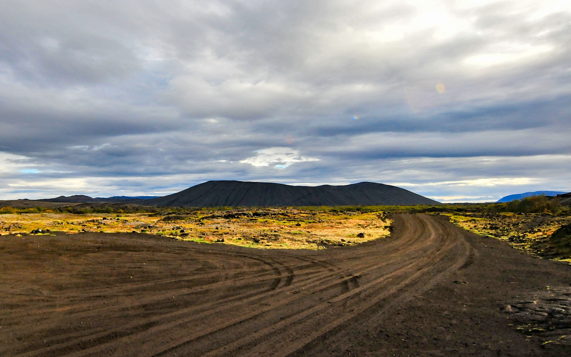 2010.09_Dimmuborgir_Northeastern-Region_Iceland_05