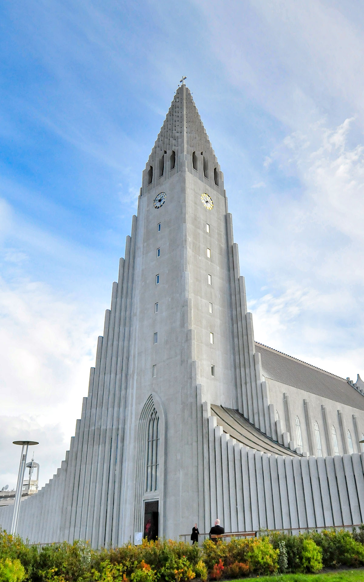 2010.09_Hallgrimskirkja_Reykjavik_Capital-Region_Iceland_04