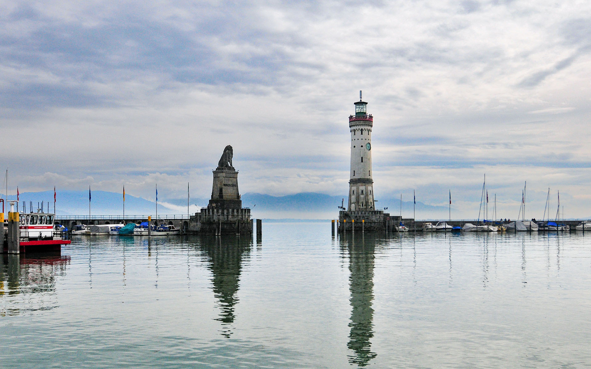 2010.09_Lindau-Hafen_Lindau_Bayern_Germany_01