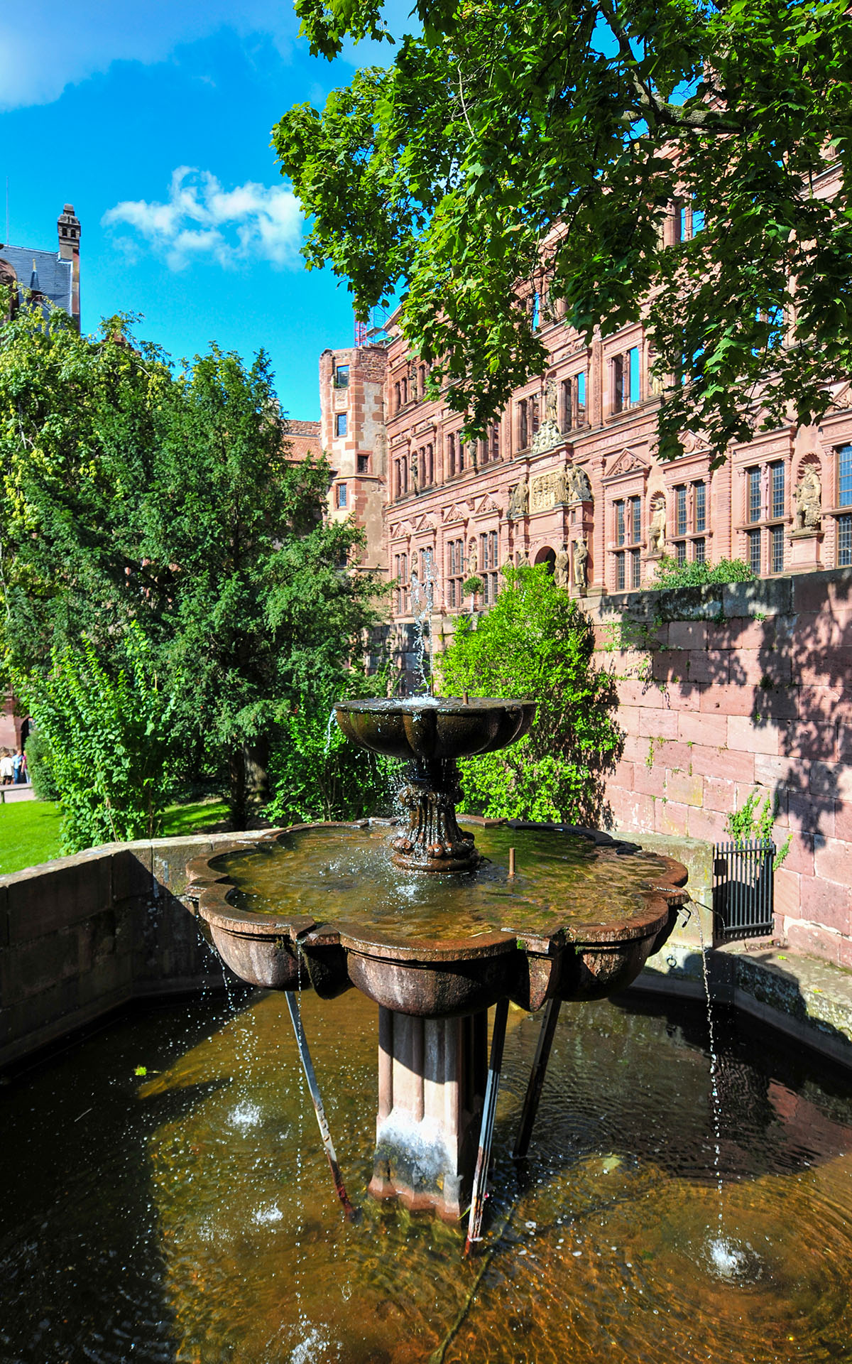 2010.09_Schloss-Heidelberg_Heidelberg_Baden-Wurttemberg_Germany_04