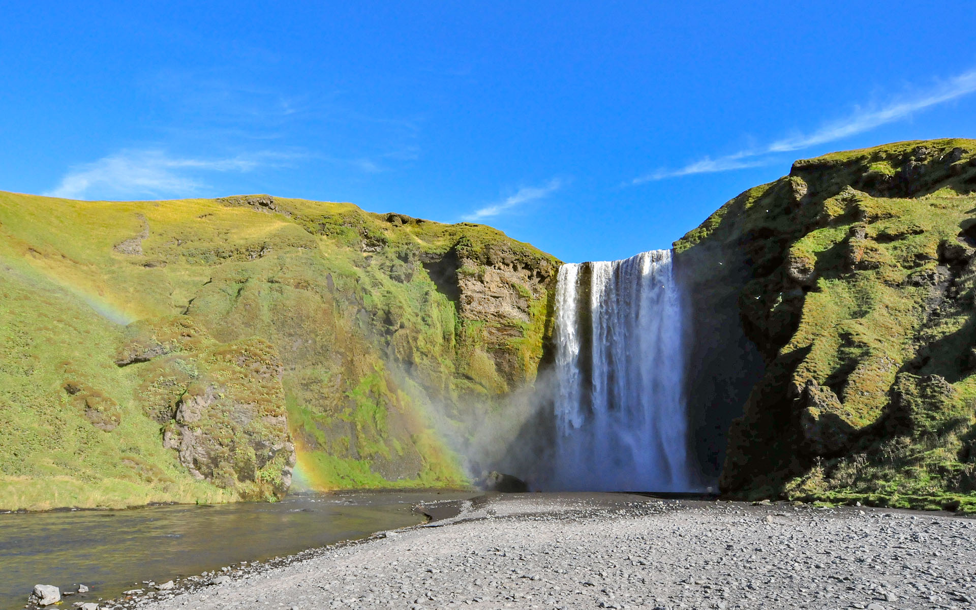2010.09_Skogafoss_Skogar_Southern-Region_Iceland_03