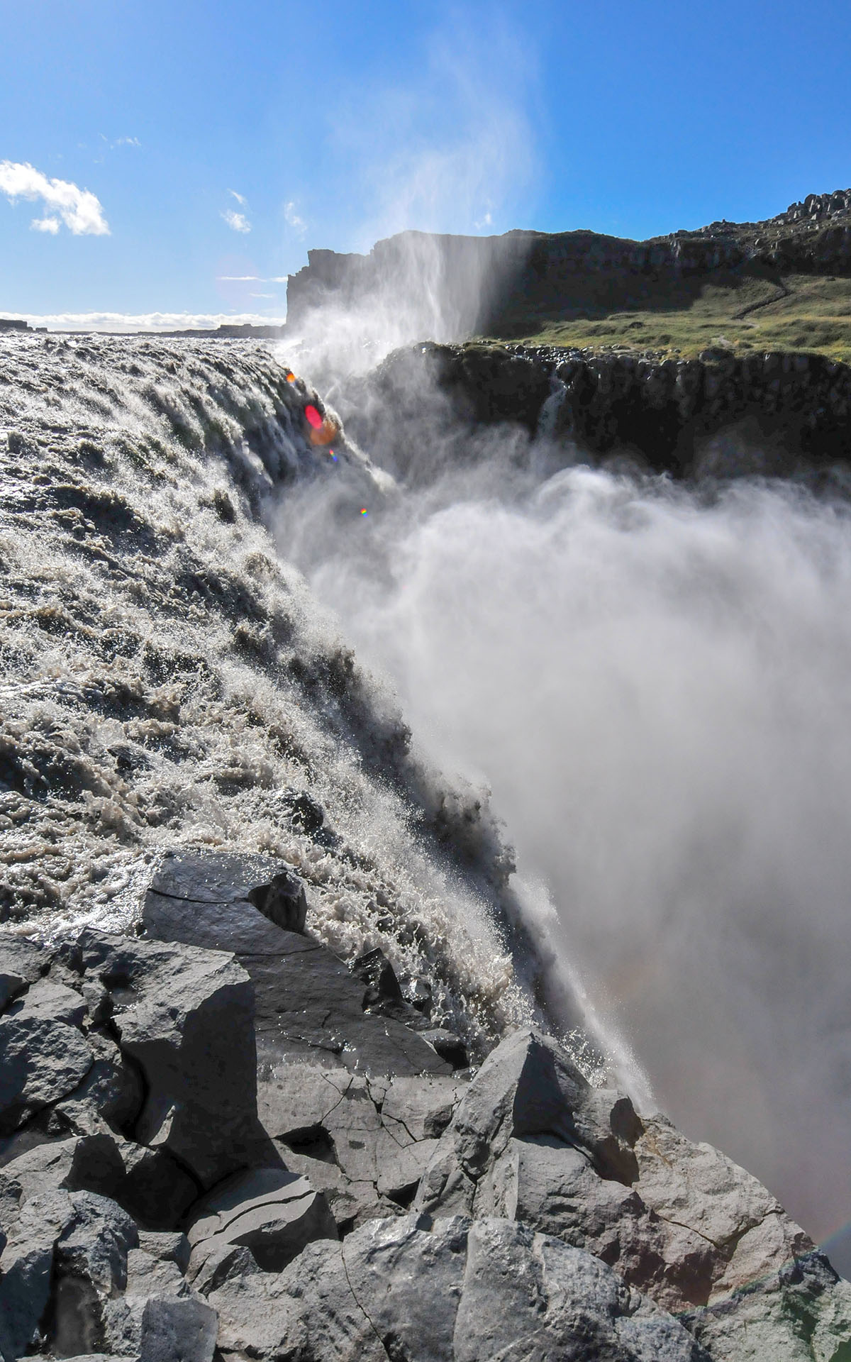 2010.09_Sunny-Sky_Dettifoss_Vatnajokull-National-Park_Northeastern-Region_Iceland_09