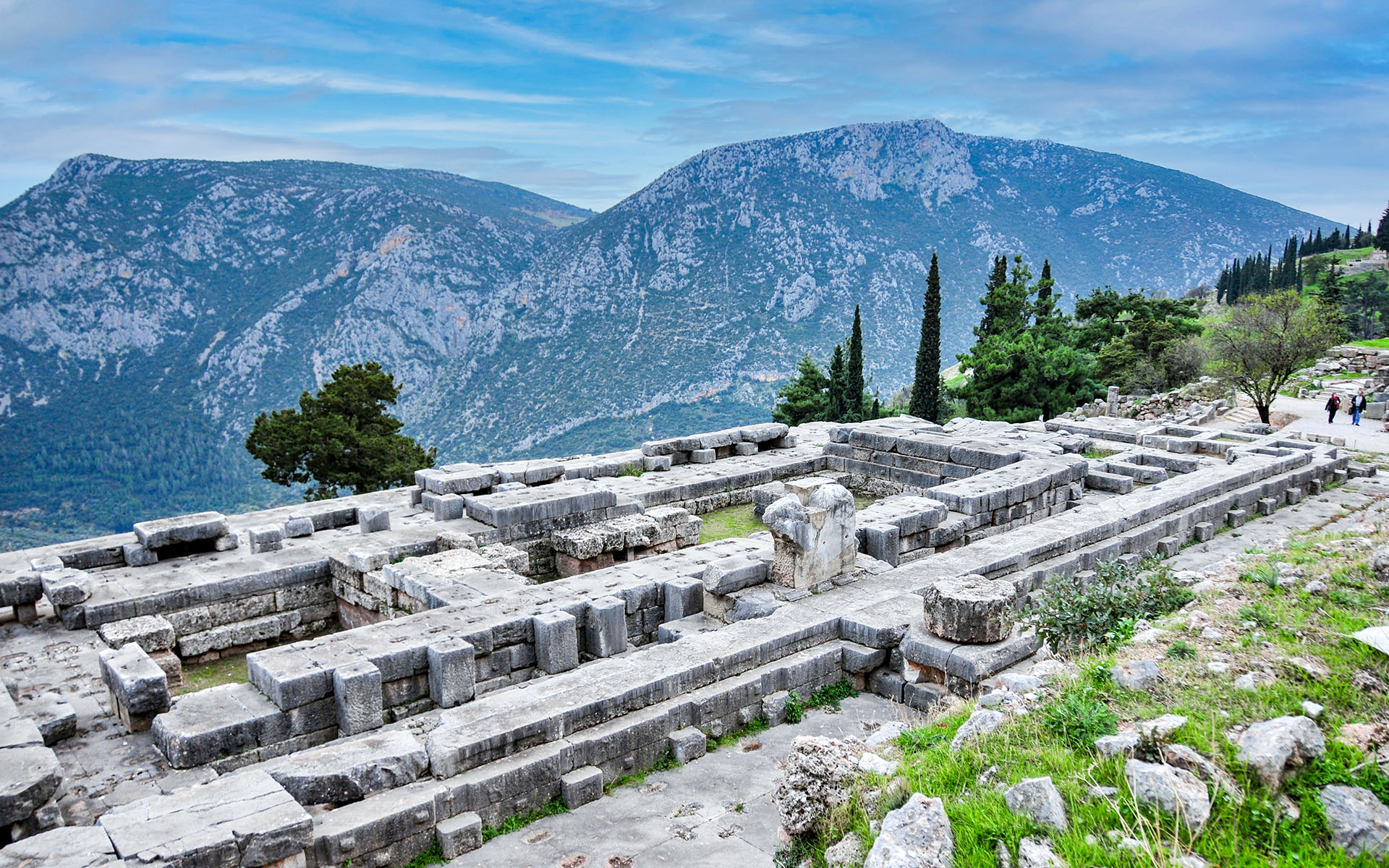 2010.11_Delphi-Archaeological-Museum_Delphi_Central-Greece_Greece_06