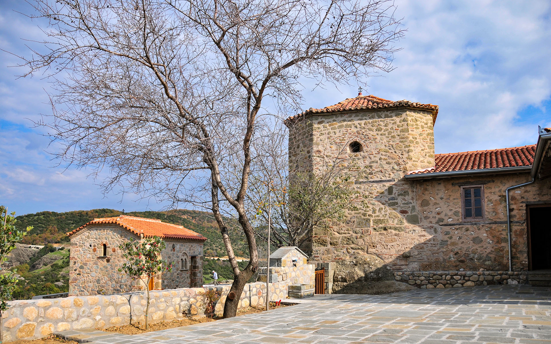 2010.11_Holy-Trinity-Monastery_Meteora_Thessaly_Greece_08