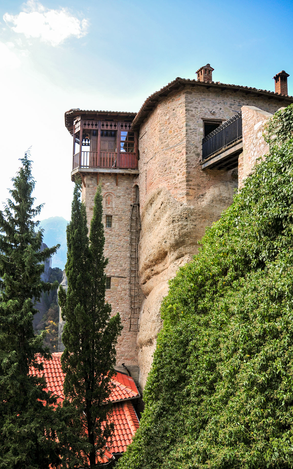 2010.11_Monastery-of-Rousanou_Meteora_Thessaly_Greece_09