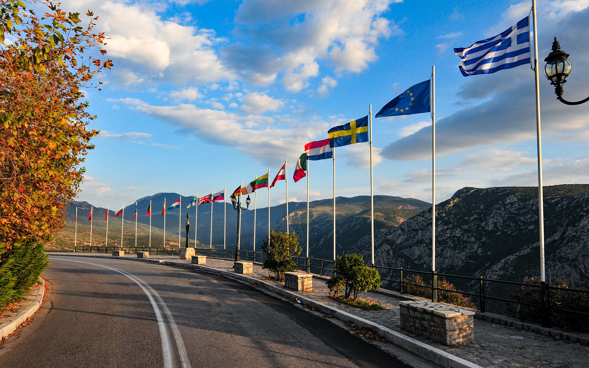 2010.11_Prometheas_Delphi_Central-Greece_Greece_03