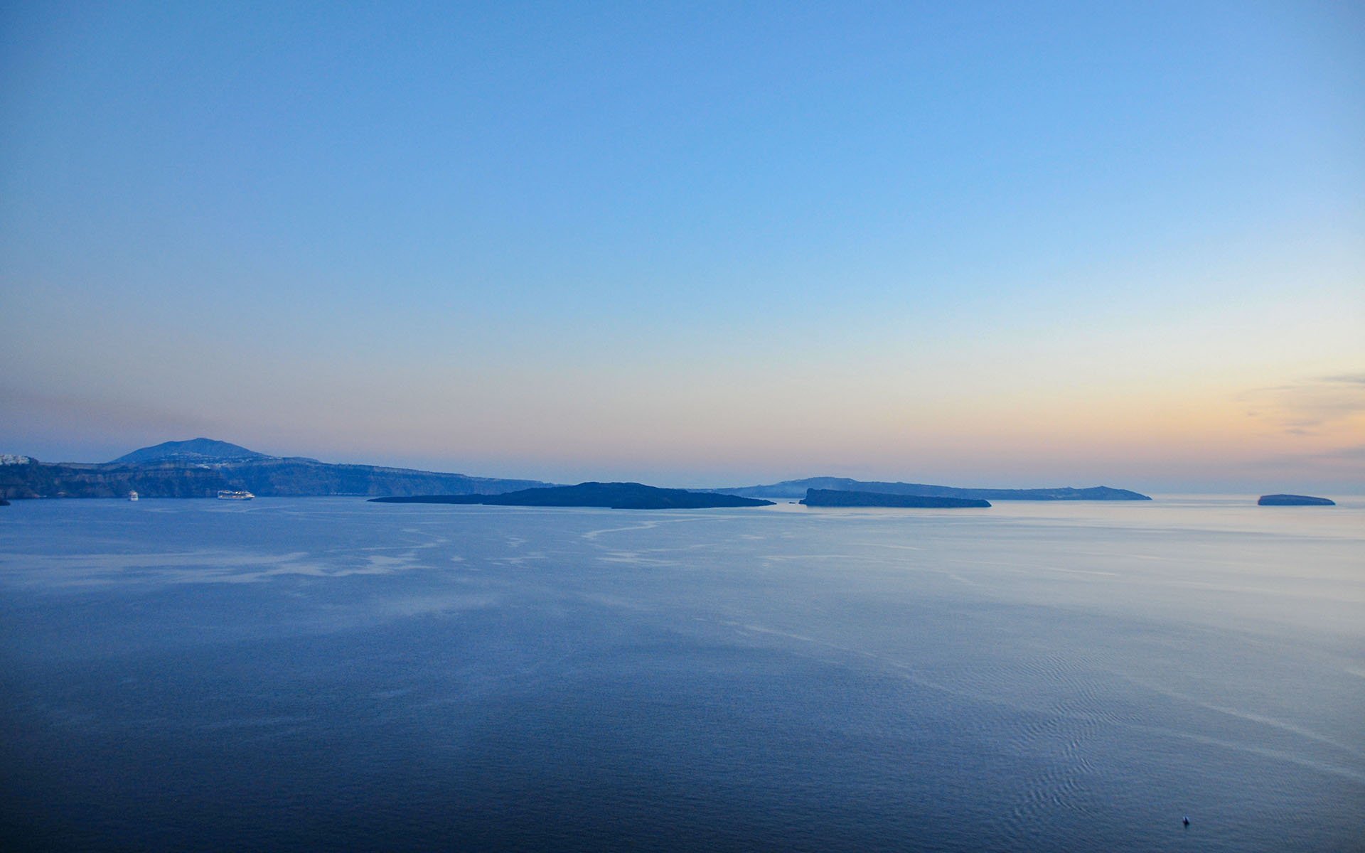 2010.11_Sunset_Oia_Santorini_South-Aegean_Greece_02