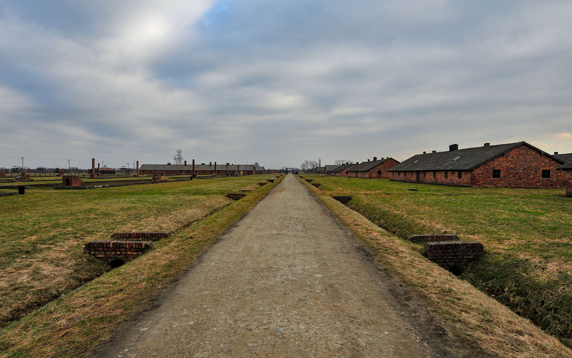 2011.02_Auschwitz-II-Birkenau_Auschwitz-Concentration-Camp_Oswiecim_Lesser-Poland_Poland_08