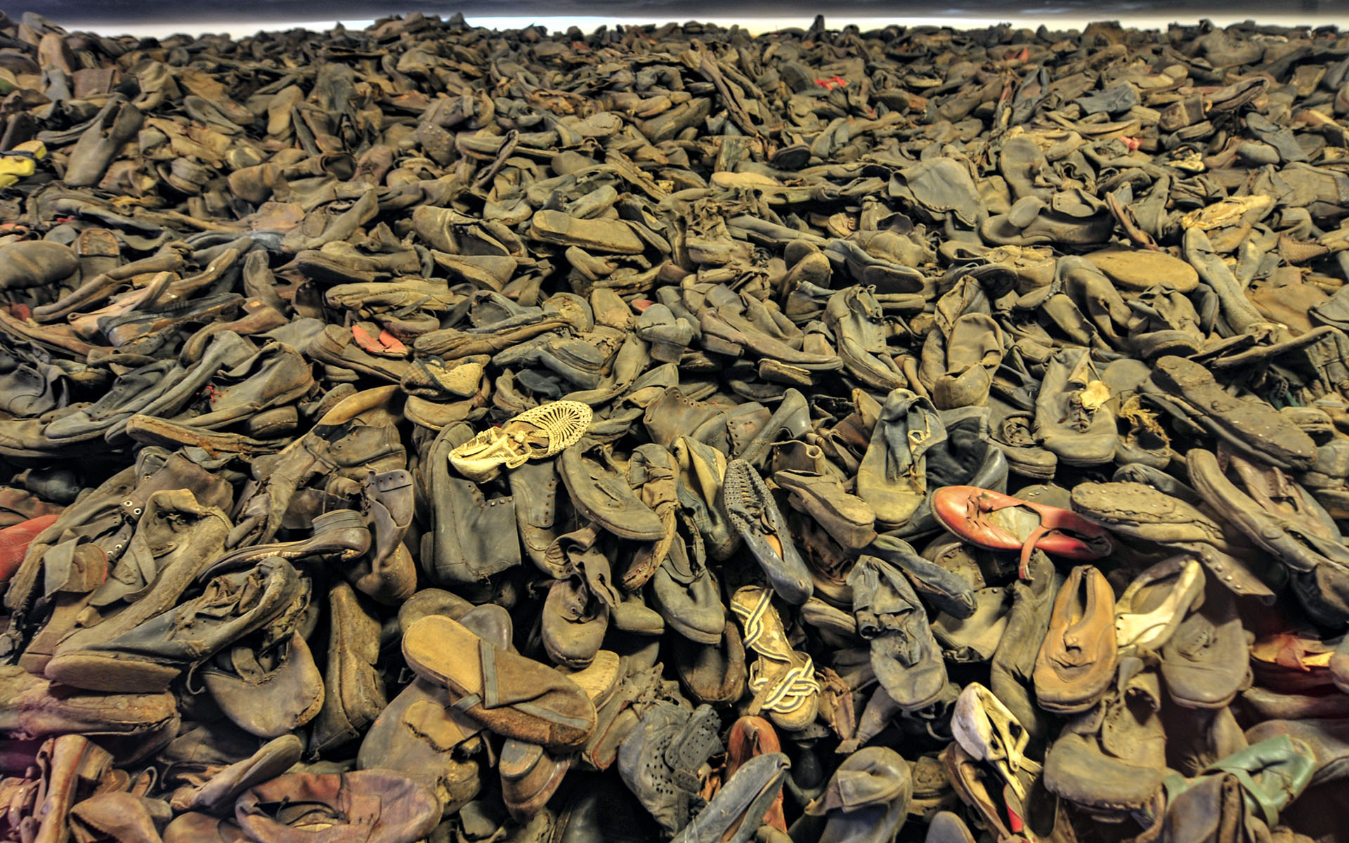 2011.02_Auschwitz-I_Auschwitz-Concentration-Camp_Oswiecim_Lesser-Poland_Poland_09