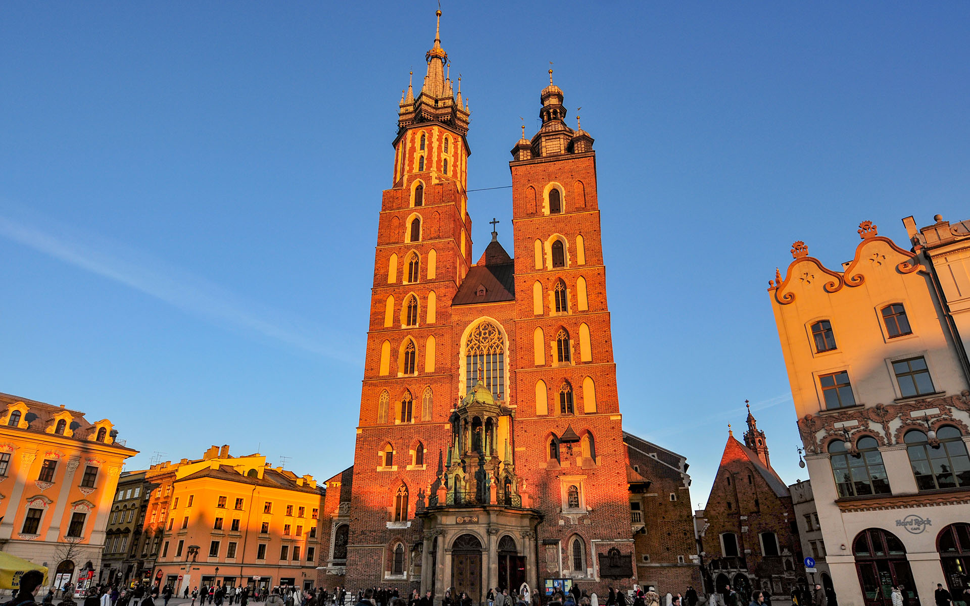 2011.02_St.-Mary’s-Basilica_Krakow_Lesser-Poland_Poland_03