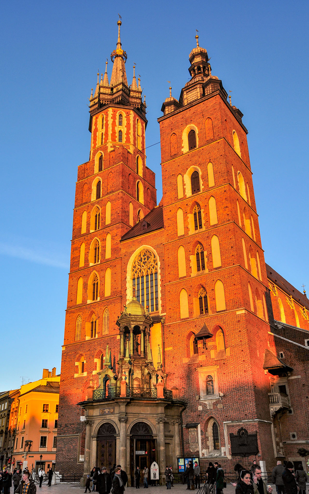 2011.02_St.-Mary’s-Basilica_Krakow_Lesser-Poland_Poland_06