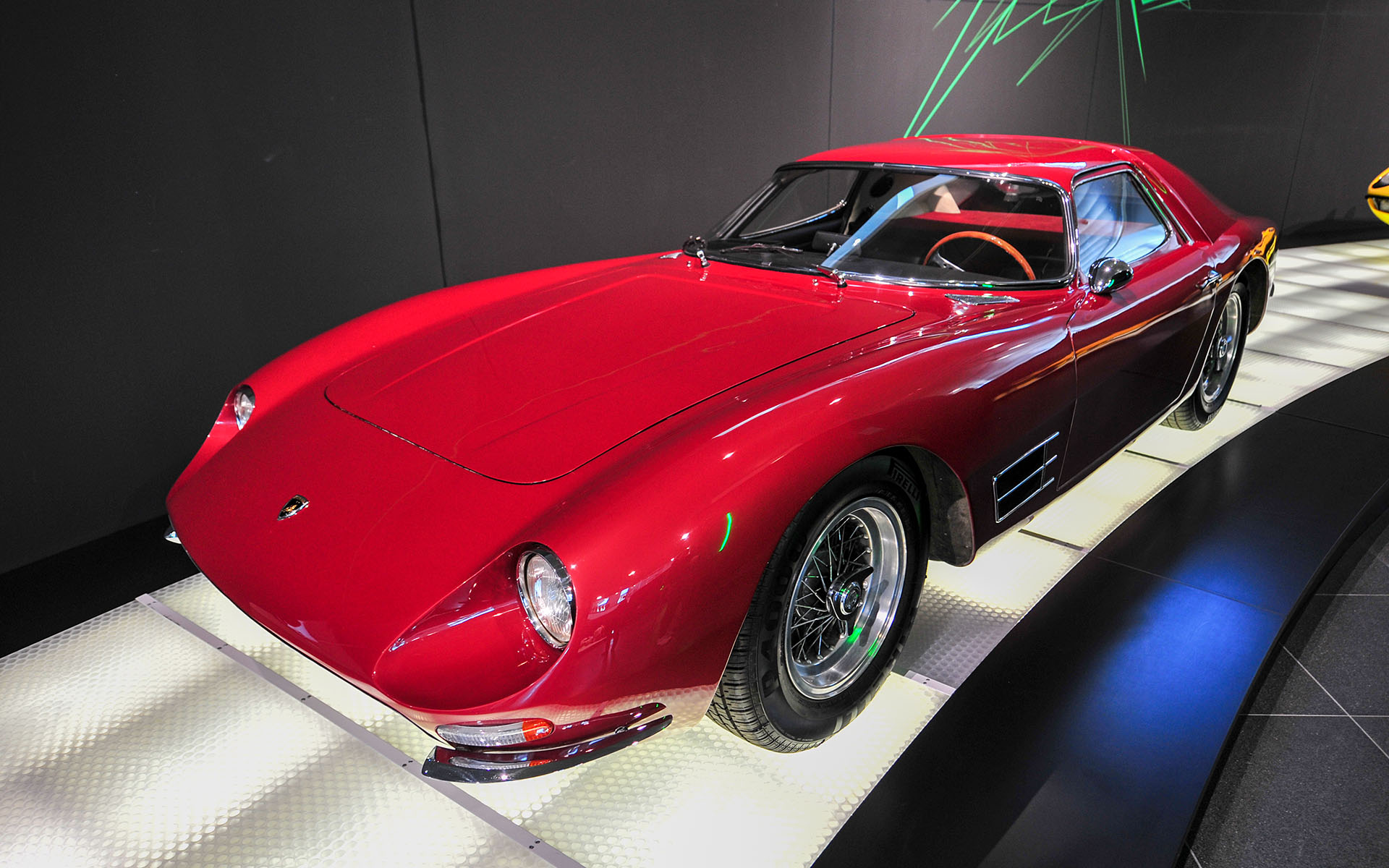 2011.05_Audi-Forum-Ingolstadt_Ingolstadt_Bayern_Germany_08