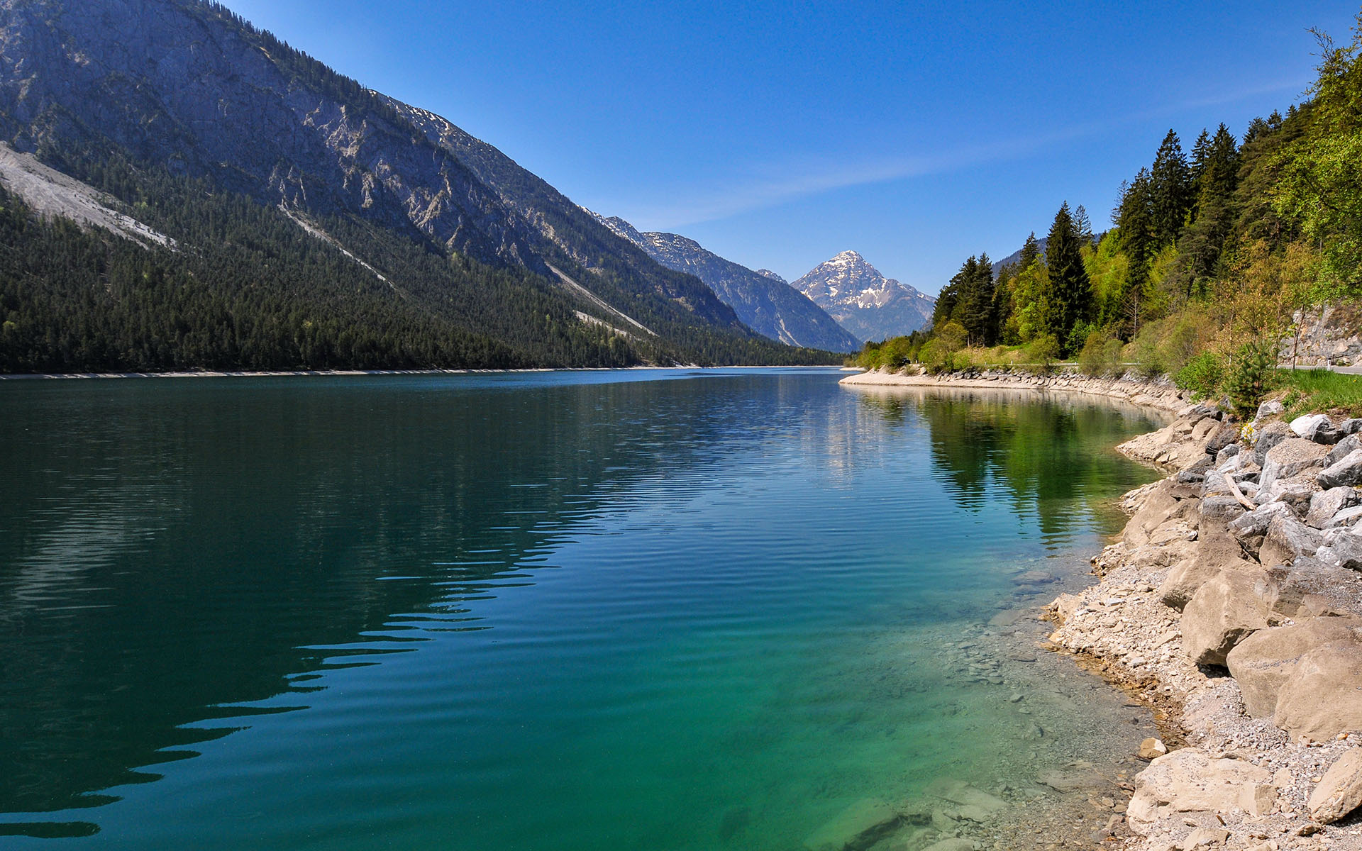 2011.05_Plansee_Breitenwang_Tyrol-State_Austria_01
