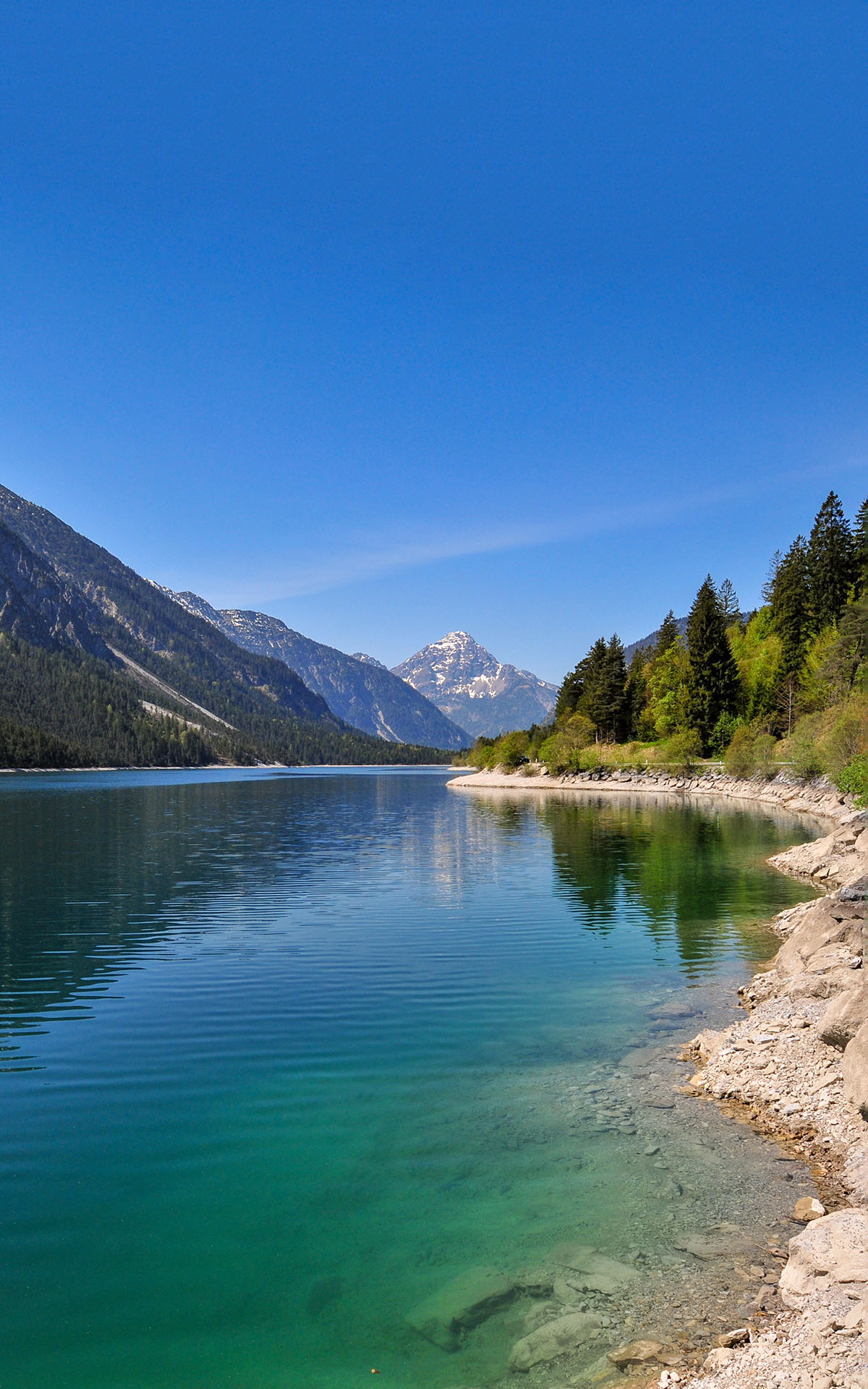 2011.05_Plansee_Breitenwang_Tyrol-State_Austria_02