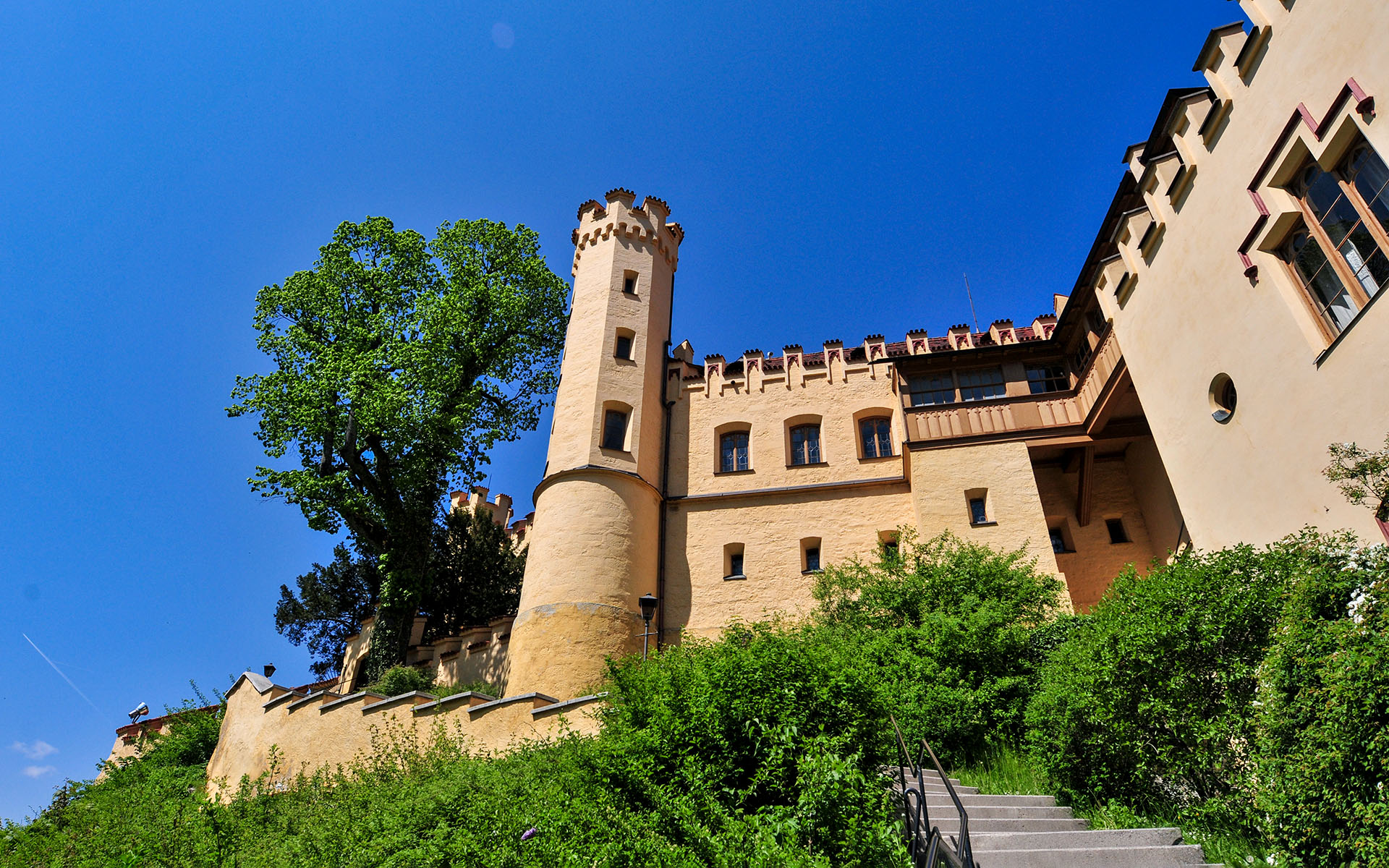 2011.05_Schloss-Hohenschwangau_Fussen_Bayern_Germany_04