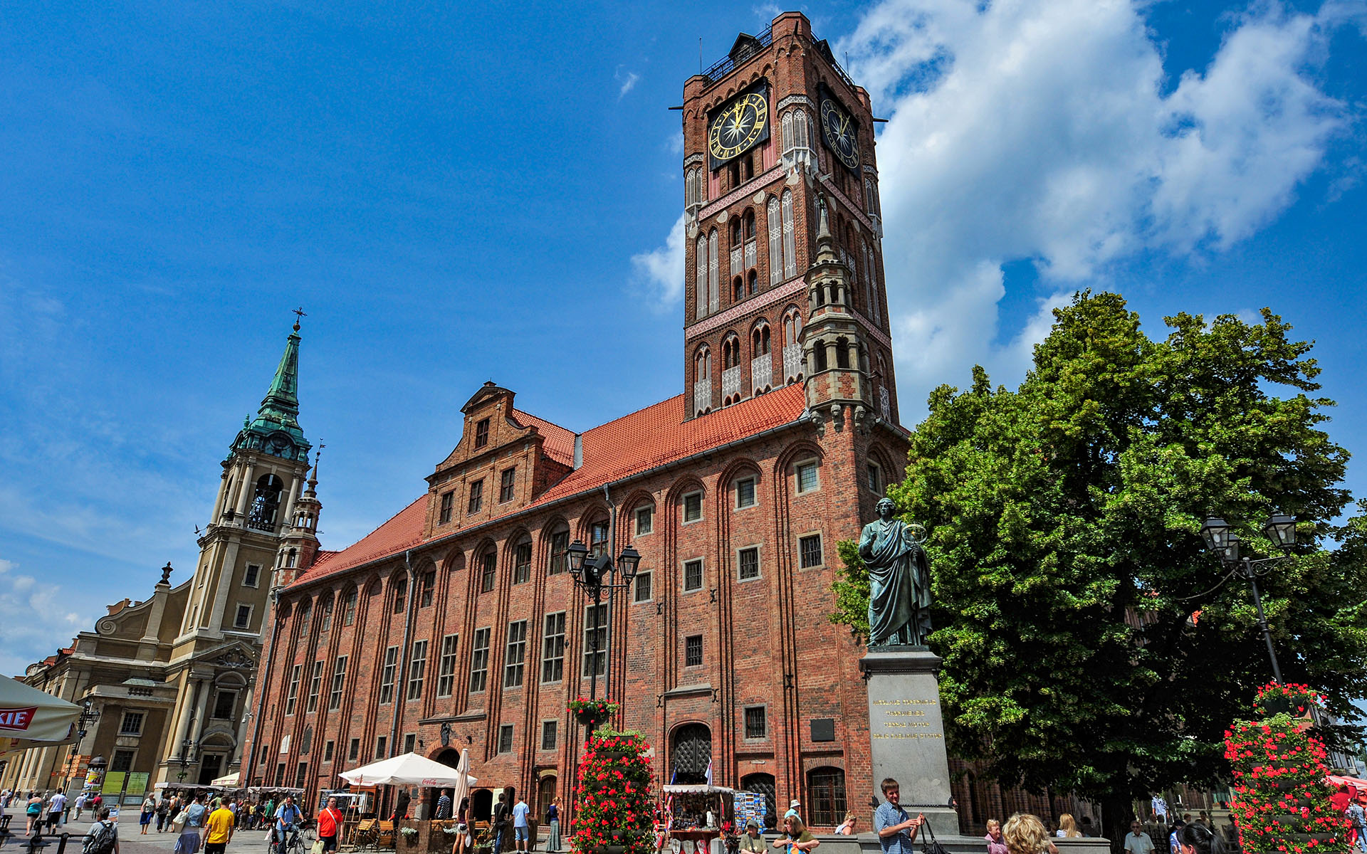 2011.06_Old-Town-Hall_Torun_Kuyavian-Pomeranian_Poland_02