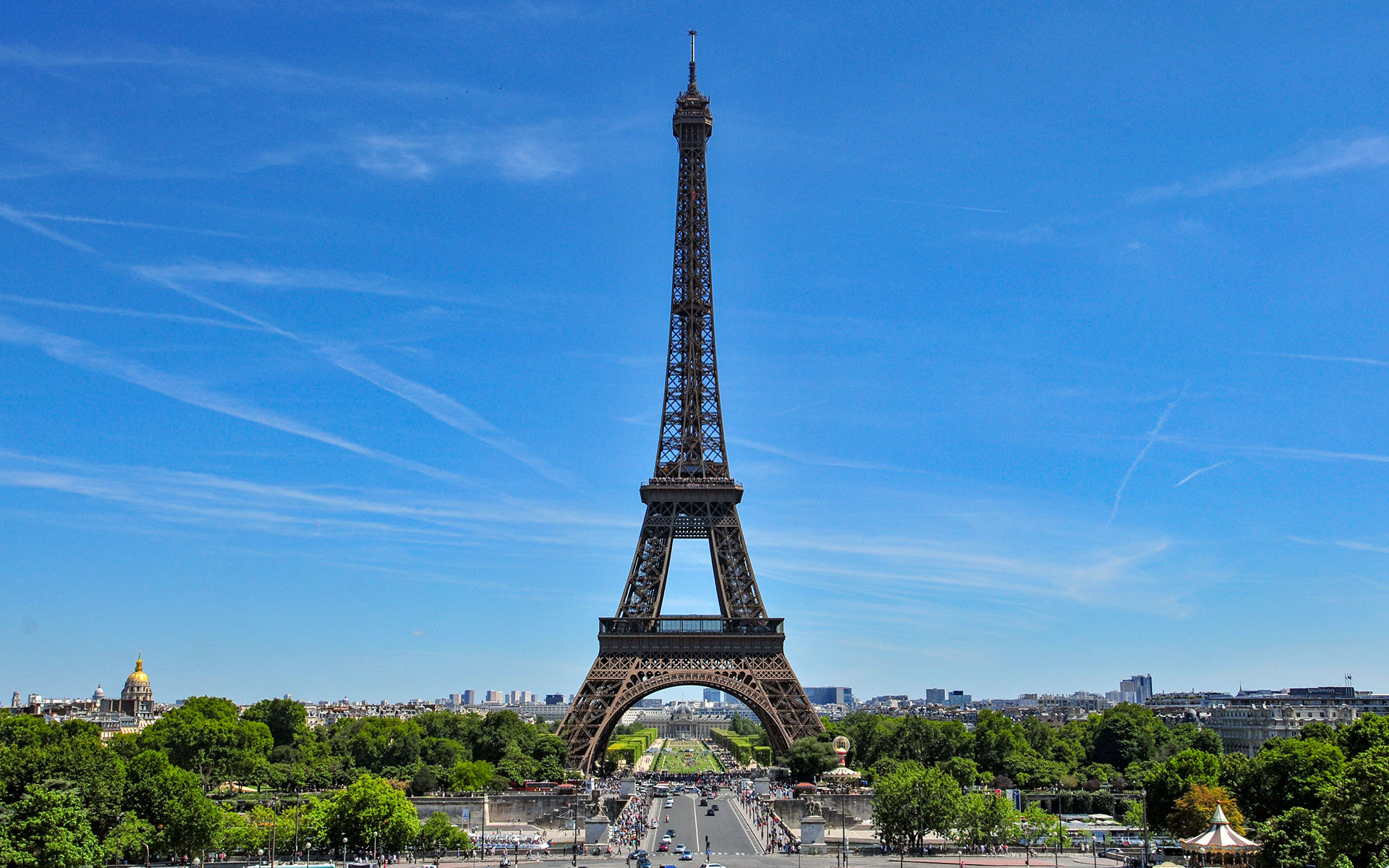 2011.07_Eiffel-Tower_Paris_Ile-de-France_France_01