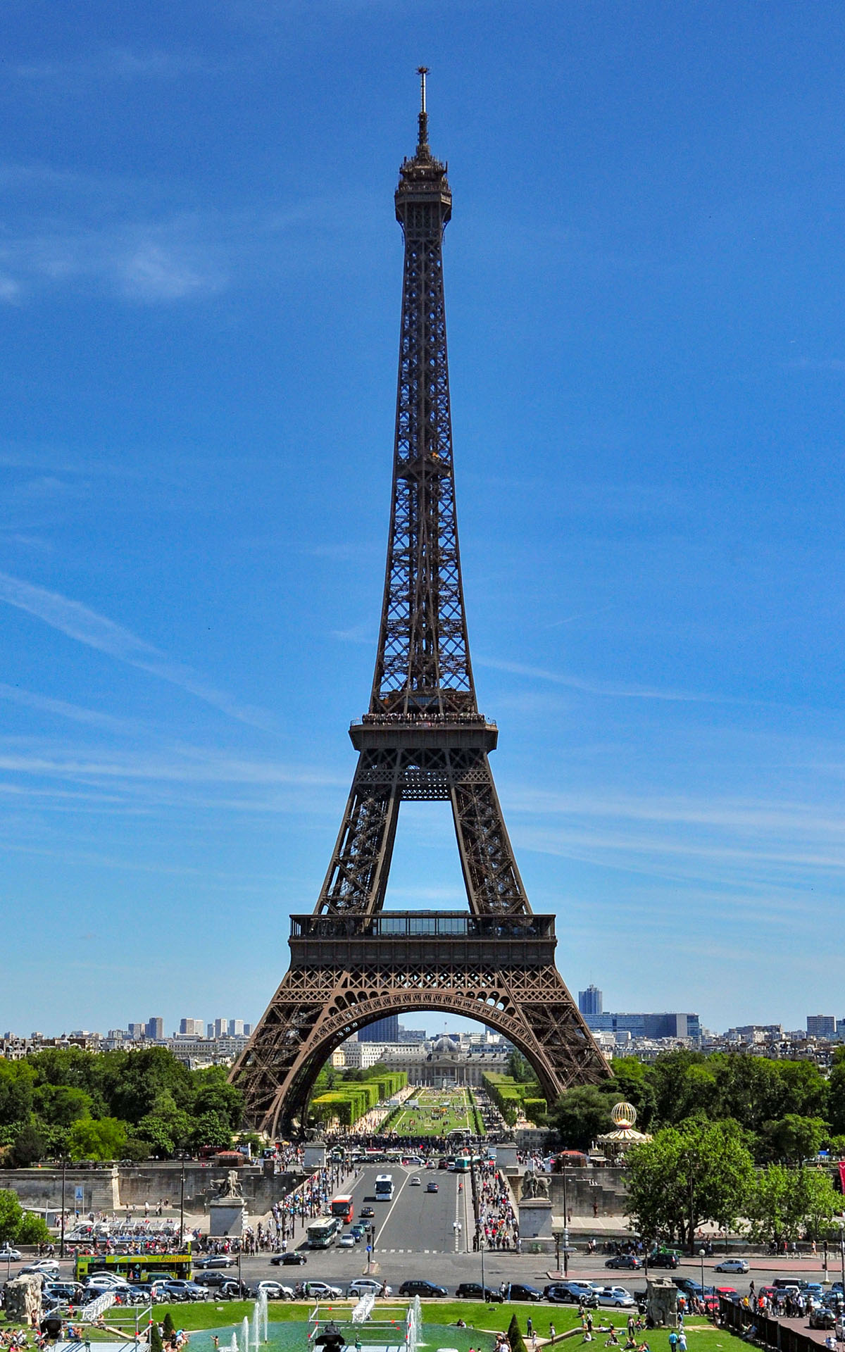 2011.07_Eiffel-Tower_Paris_Ile-de-France_France_03