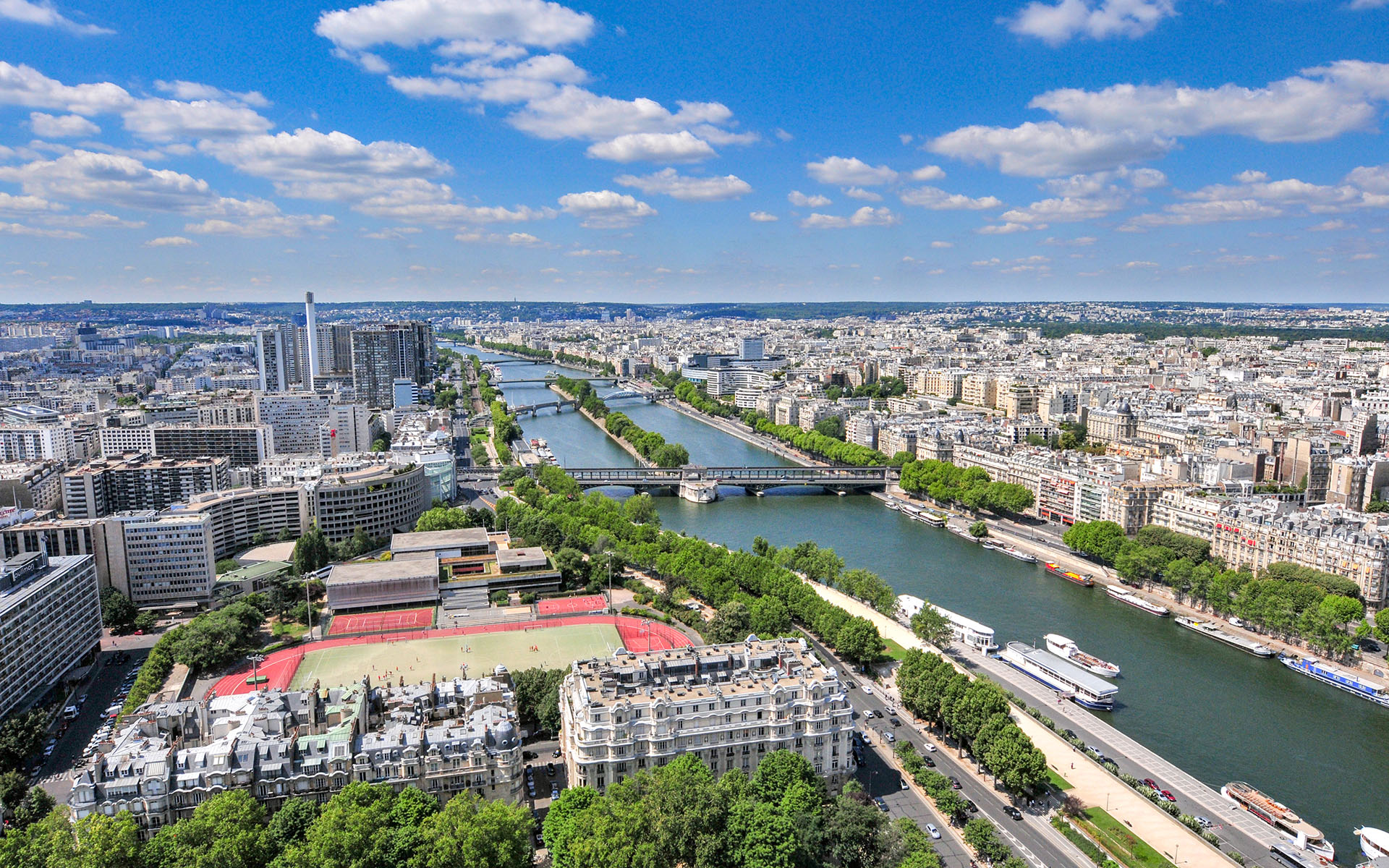 2011.07_Eiffel-Tower_Paris_Ile-de-France_France_09