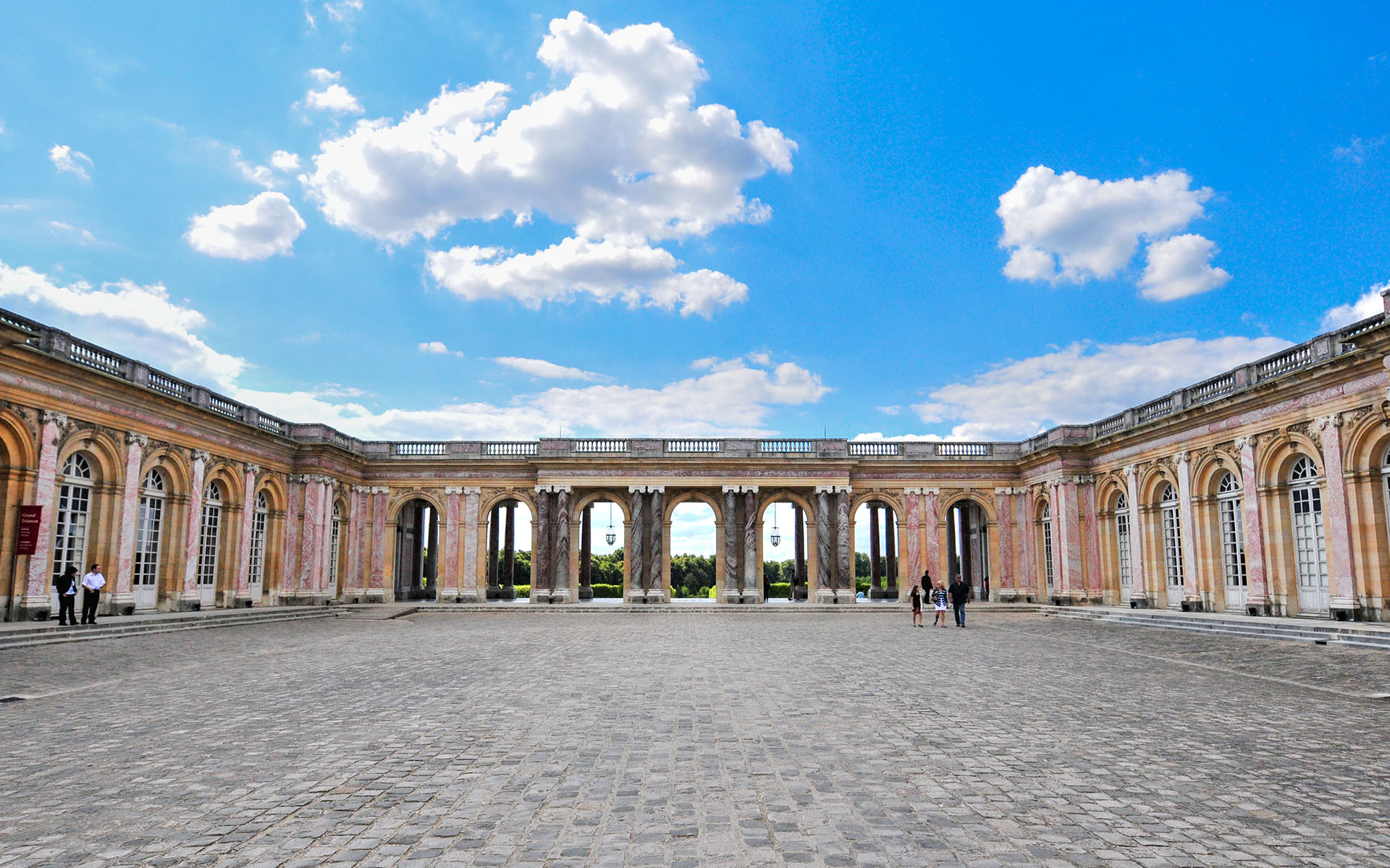 2011.07_Le-Grand-Trianon_Versailles_Ile-de-France_France_01
