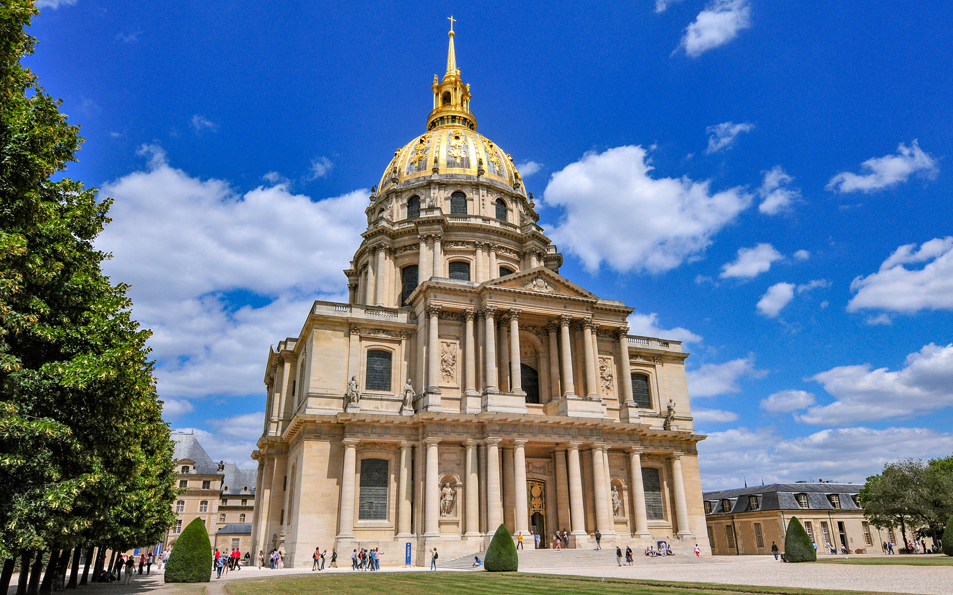 2011.07_Les-Invalides_Paris_Ile-de-France_France_01