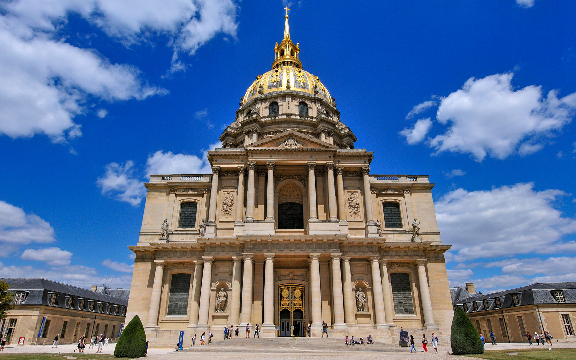 2011.07_Les-Invalides_Paris_Ile-de-France_France_03