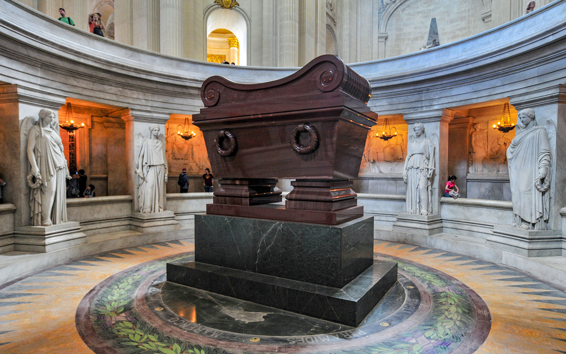 2011.07_Les-Invalides_Paris_Ile-de-France_France_08