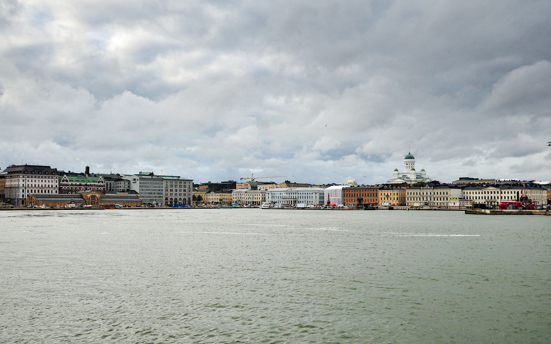2011.09_Kauppatori_Helsinki_Uusimaa_Finland_02