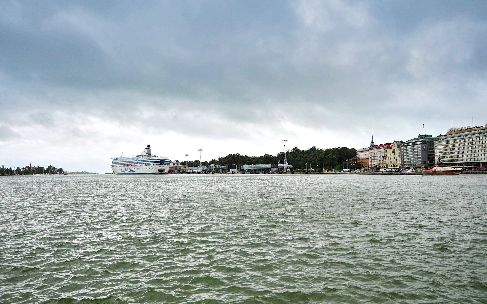 2011.09_Kauppatori_Helsinki_Uusimaa_Finland_06