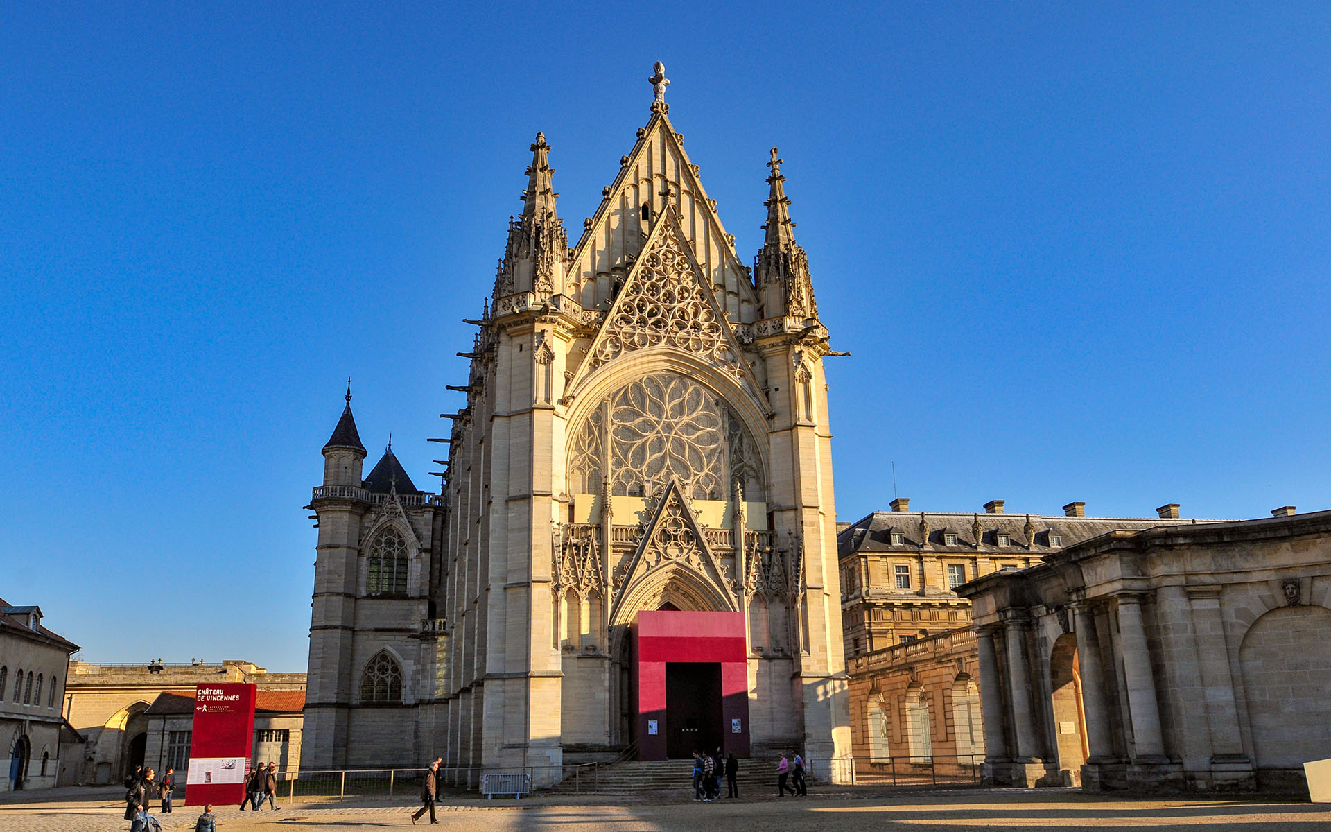 2011.11_Chateau-de-Vincennes_Vincennes_Ile-de-France_France_04