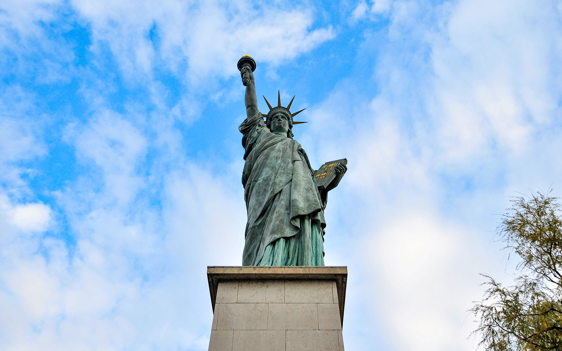 2011.11_Statue-de-la-Liberte_Paris_Ile-de-France_France_01