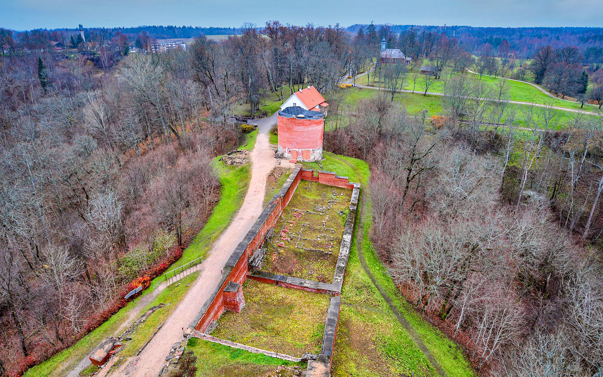 2011.11_Turaida-Castle_Sigulda_Vidzeme_Latvia_08