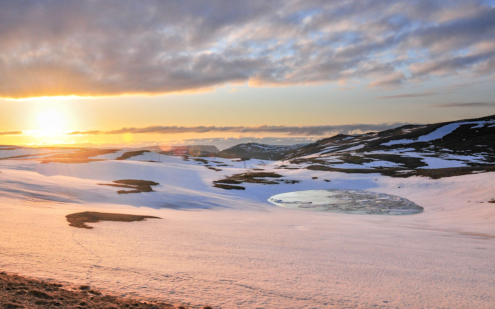 2012.05_Arctic-Ice-Lake_Fv156_Finnmark_Norway_01