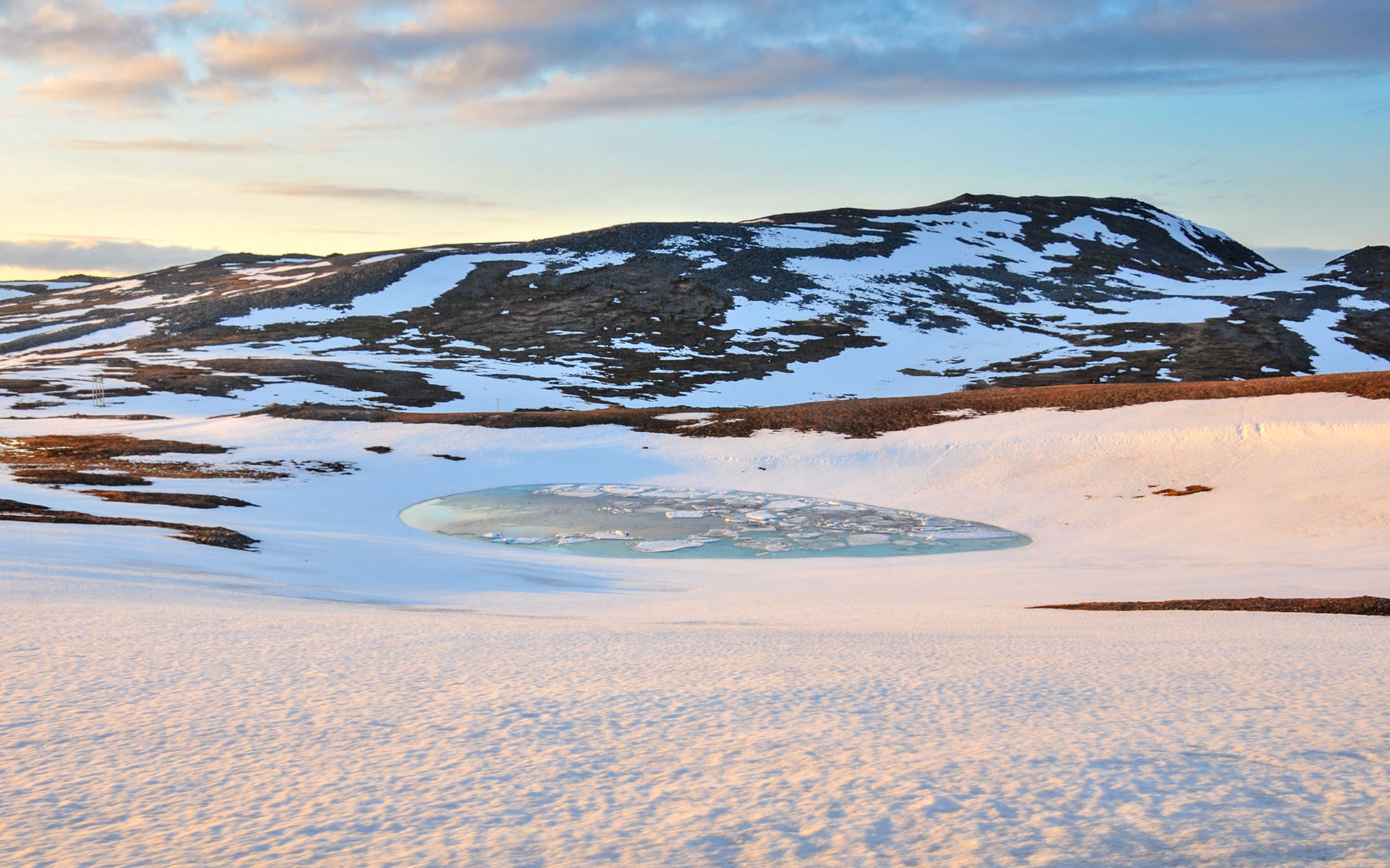2012.05_Arctic-Ice-Lake_Fv156_Finnmark_Norway_03