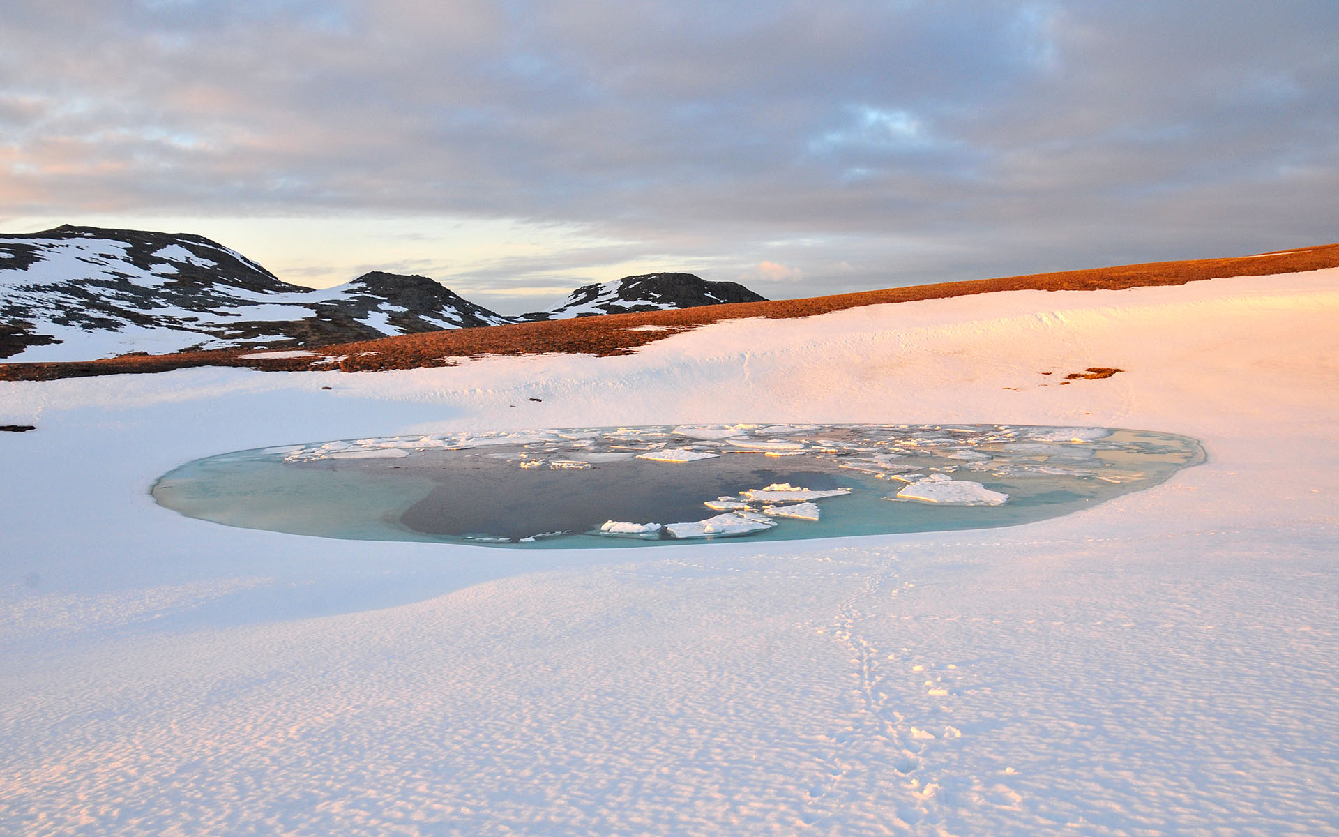 2012.05_Arctic-Ice-Lake_Fv156_Finnmark_Norway_08